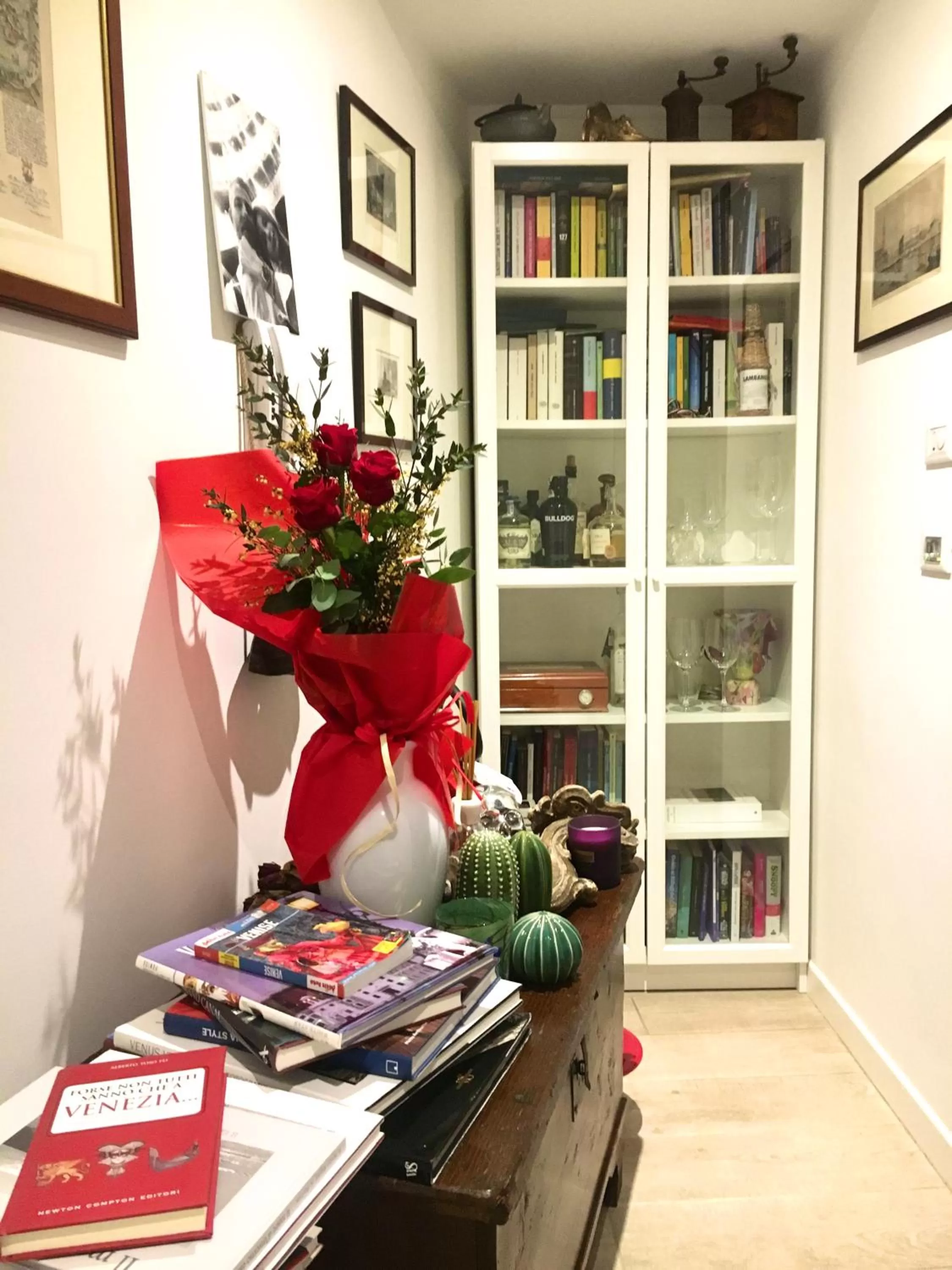 Library in B&B Fortuny