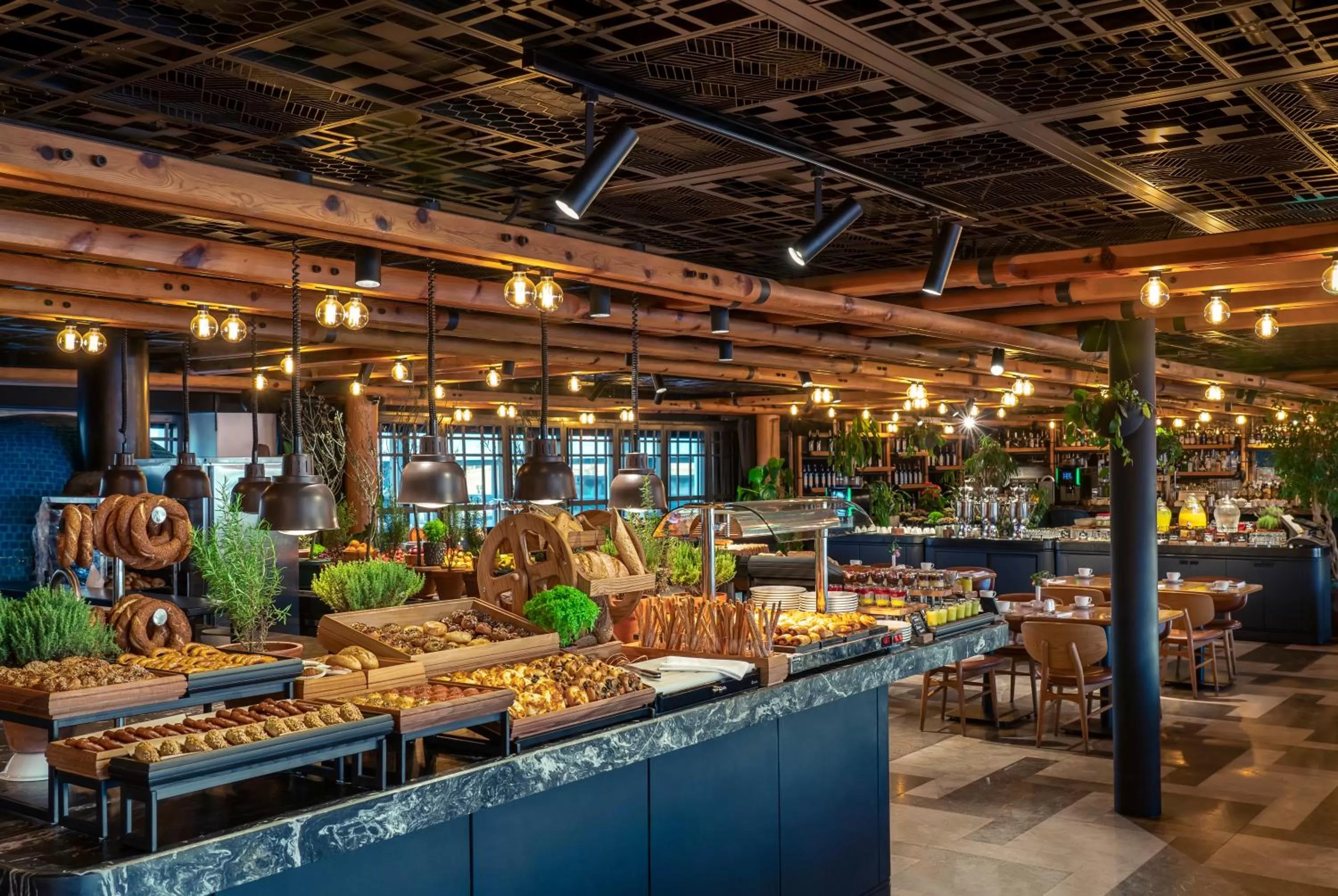 Restaurant/places to eat in Novotel Istanbul Bosphorus Hotel