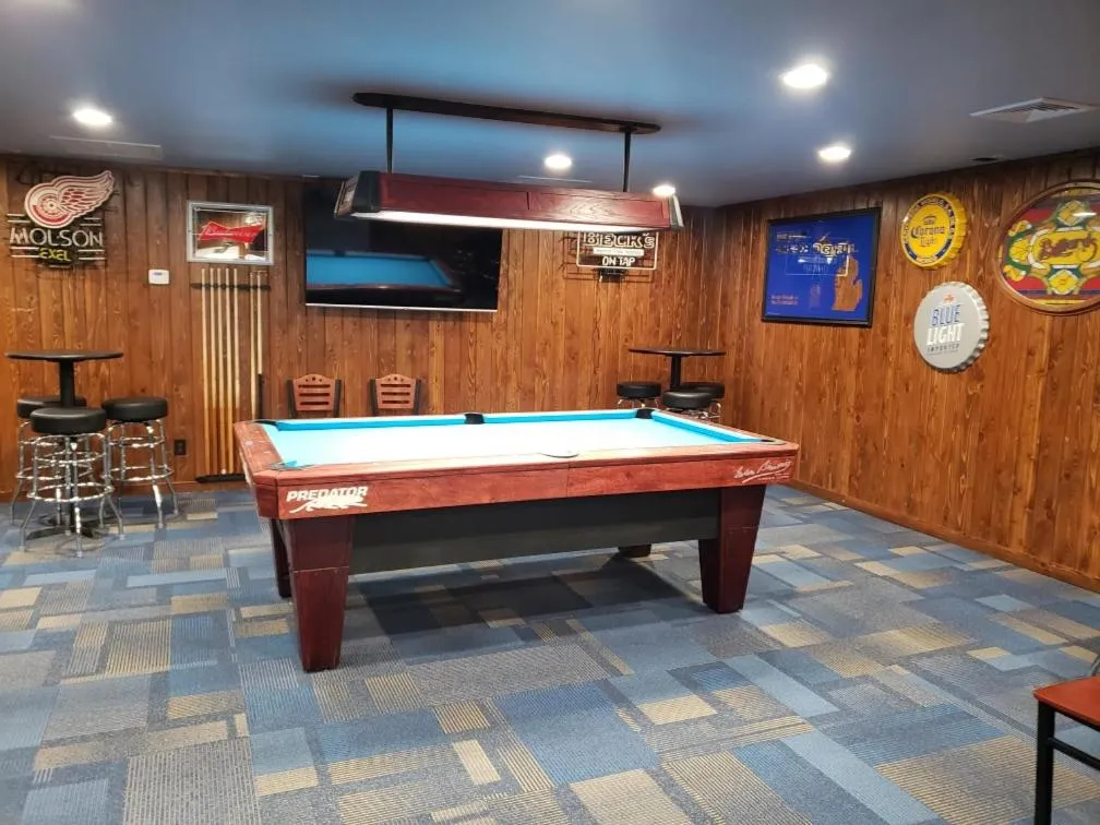 Sunset Motel at Armand's Gardens