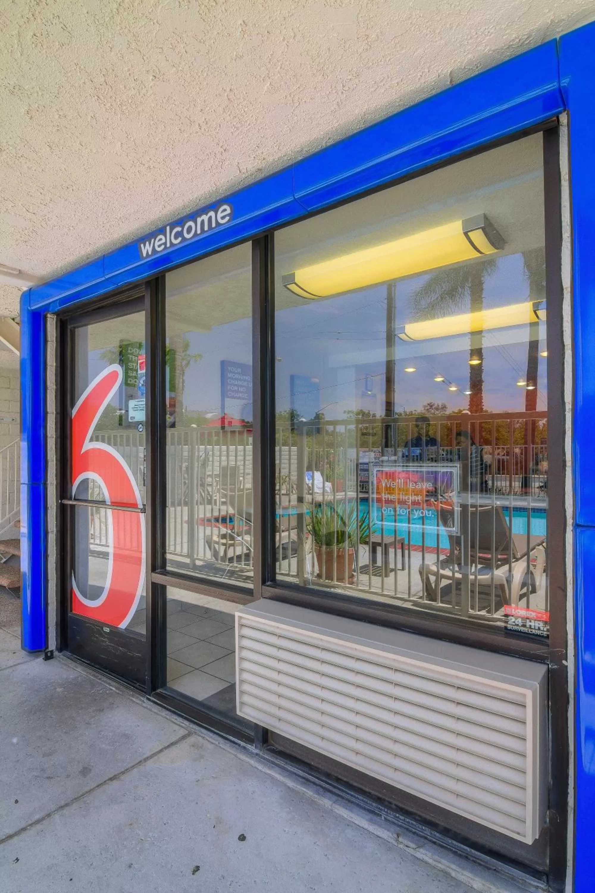 Facade/entrance in Motel 6-Simi Valley, CA