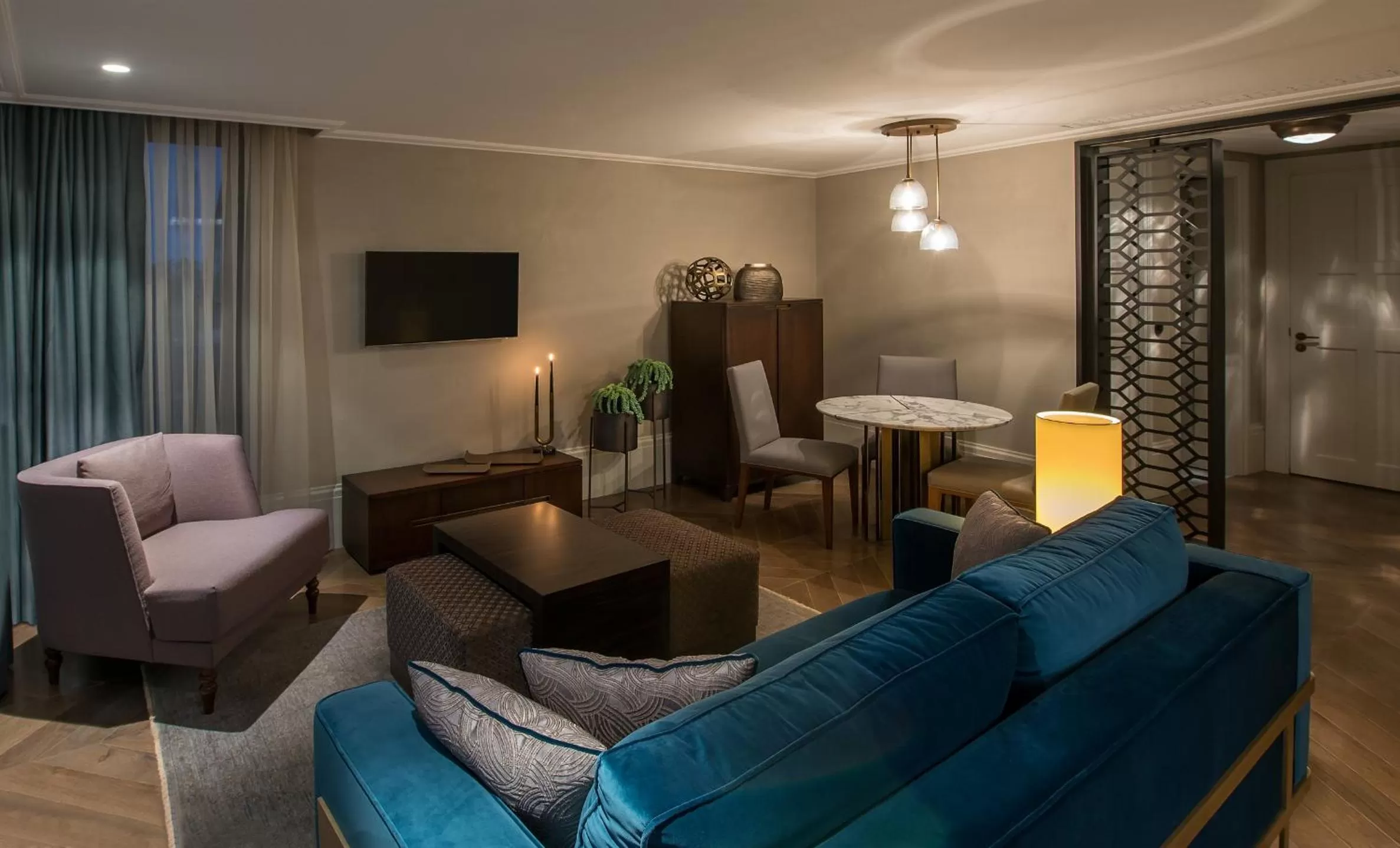 Decorative detail in 10 Karakoy