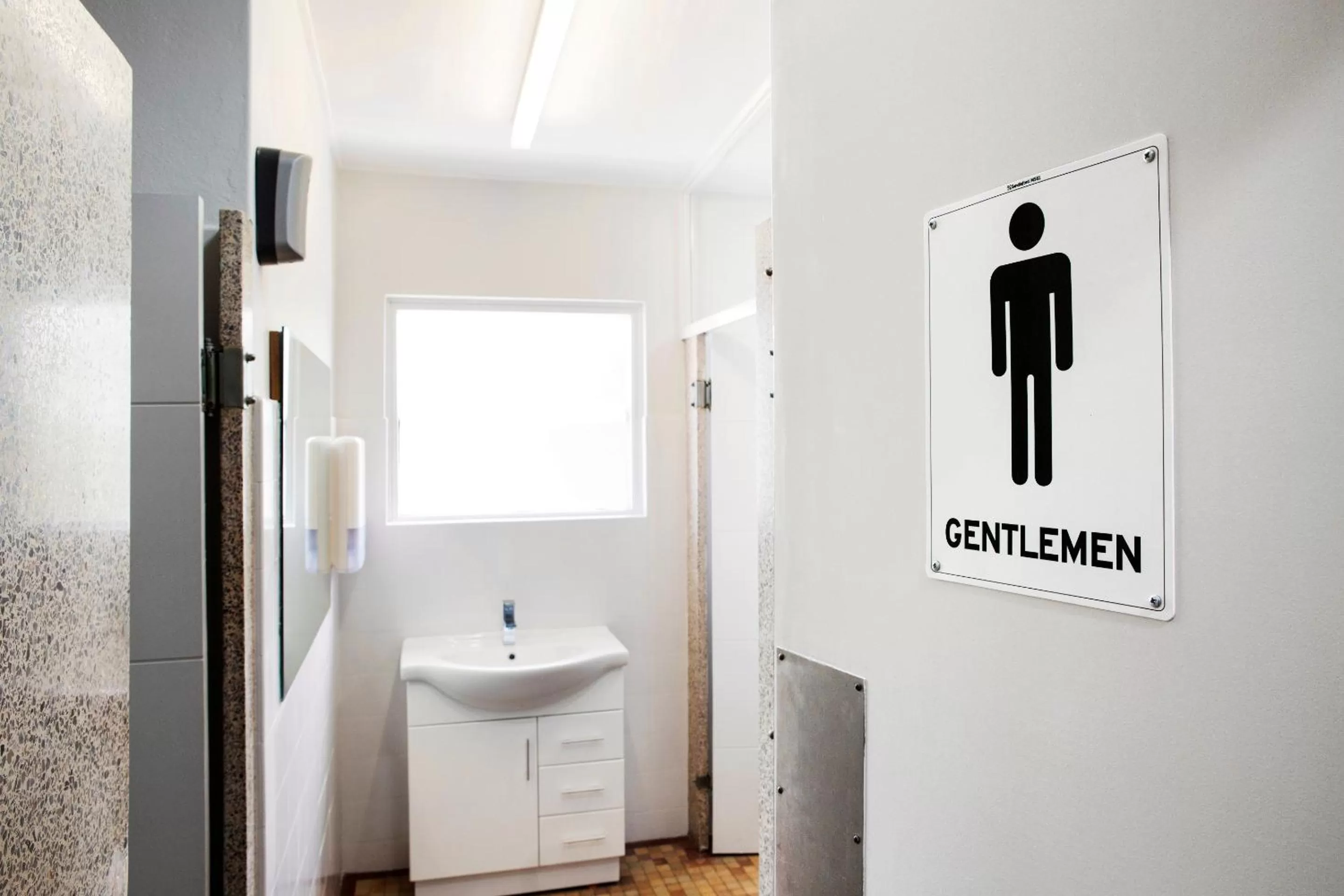 Area and facilities in Villawood Hotel