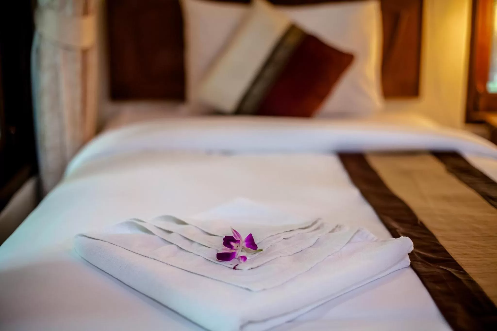 Bed in Aonang Cliff View Resort SHA Extra Plus