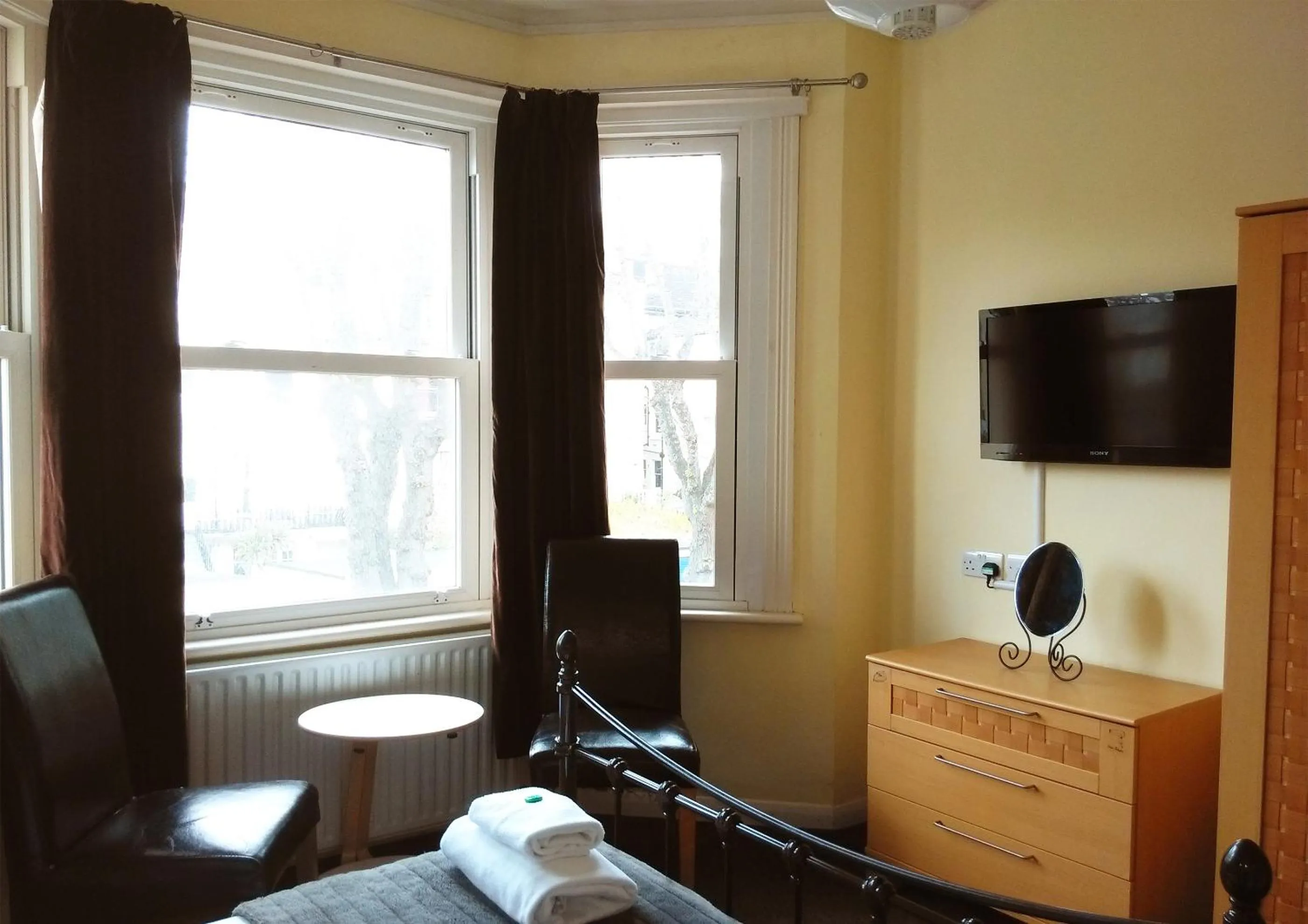 Bedroom in Seafield House