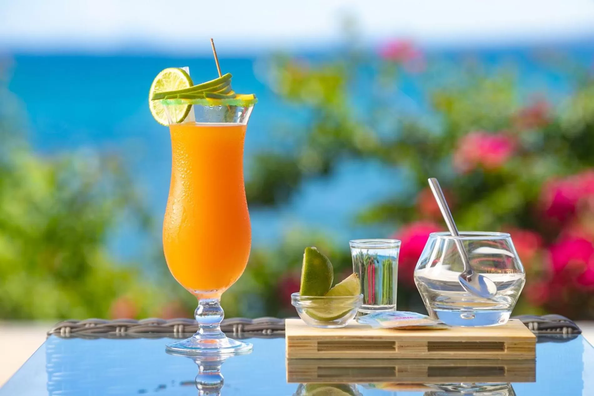 Alcoholic drinks in Zenitude Hôtel Résidences Le Salako