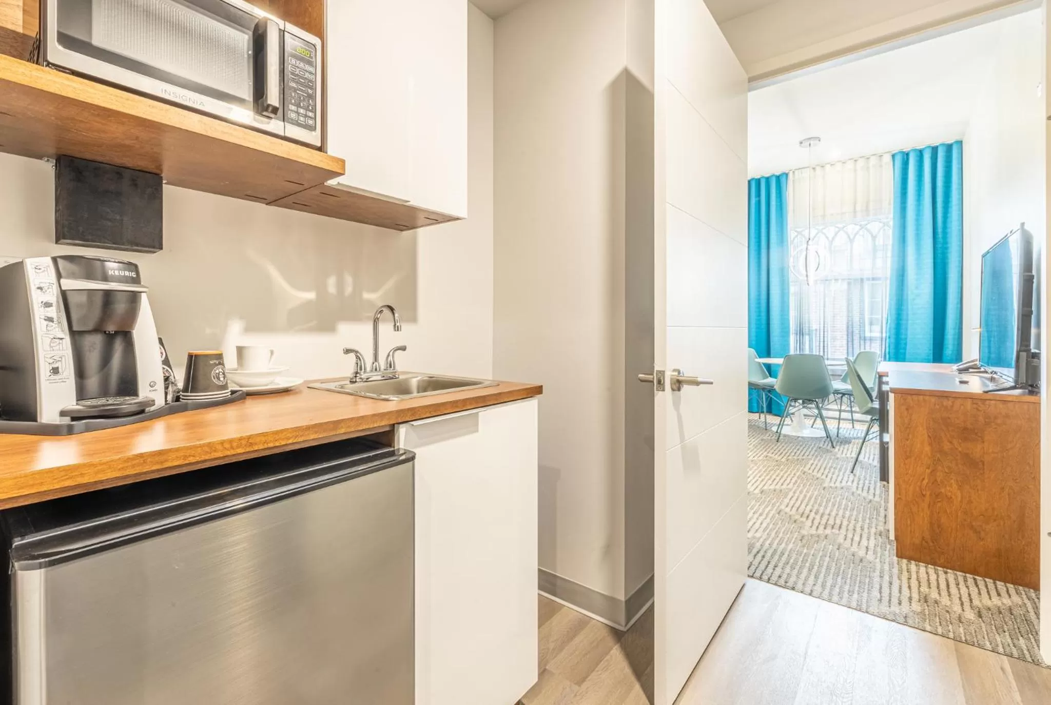 Kitchen or kitchenette in Hôtel Manoir Vieux-Québec