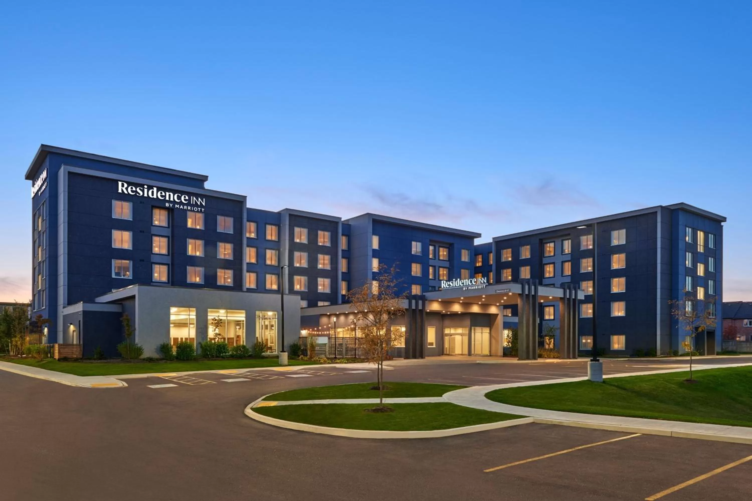 Property building in Residence Inn by Marriott Toronto Mississauga Southwest
