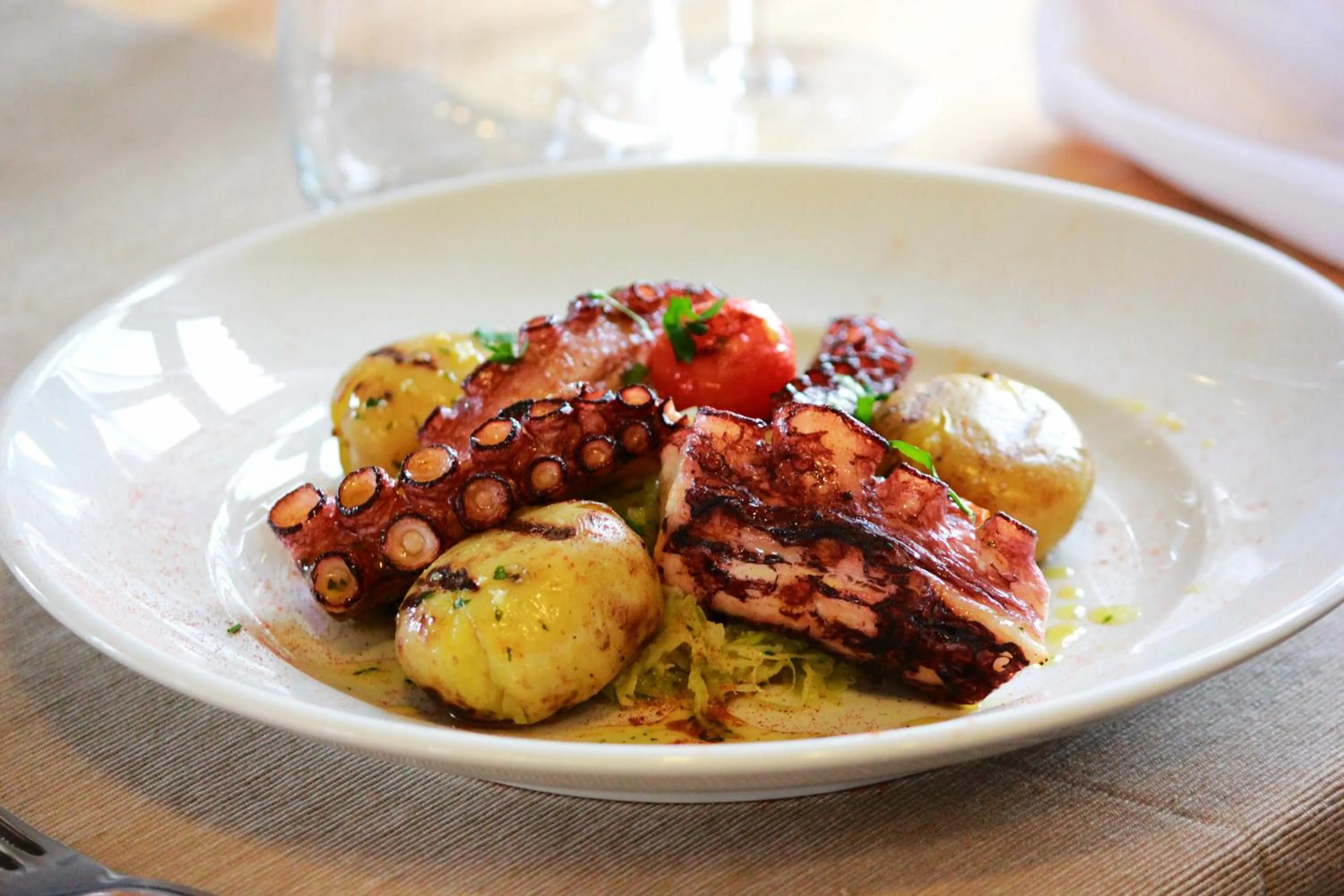 Restaurant/places to eat in Amoras Country House Hotel