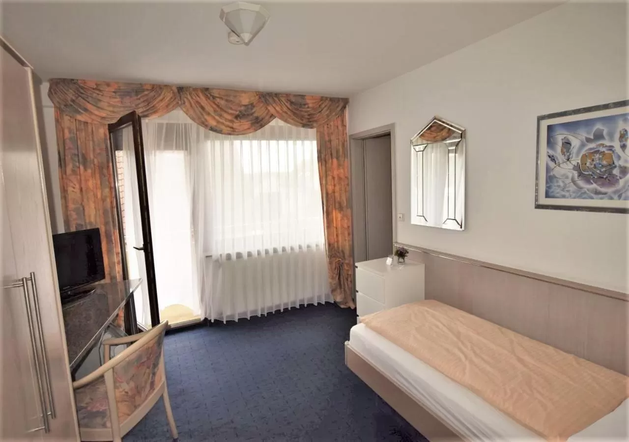 Photo of the whole room in Hotel Alena - Kontaktlos Check-In