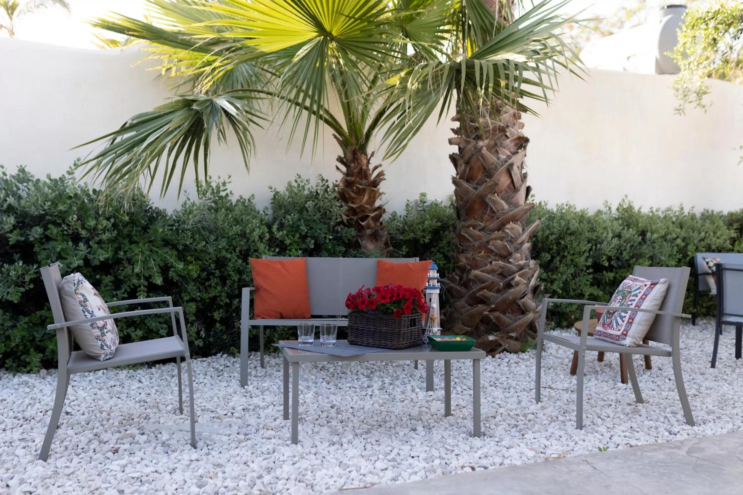 MrBrown - Cinzia Resort Beach