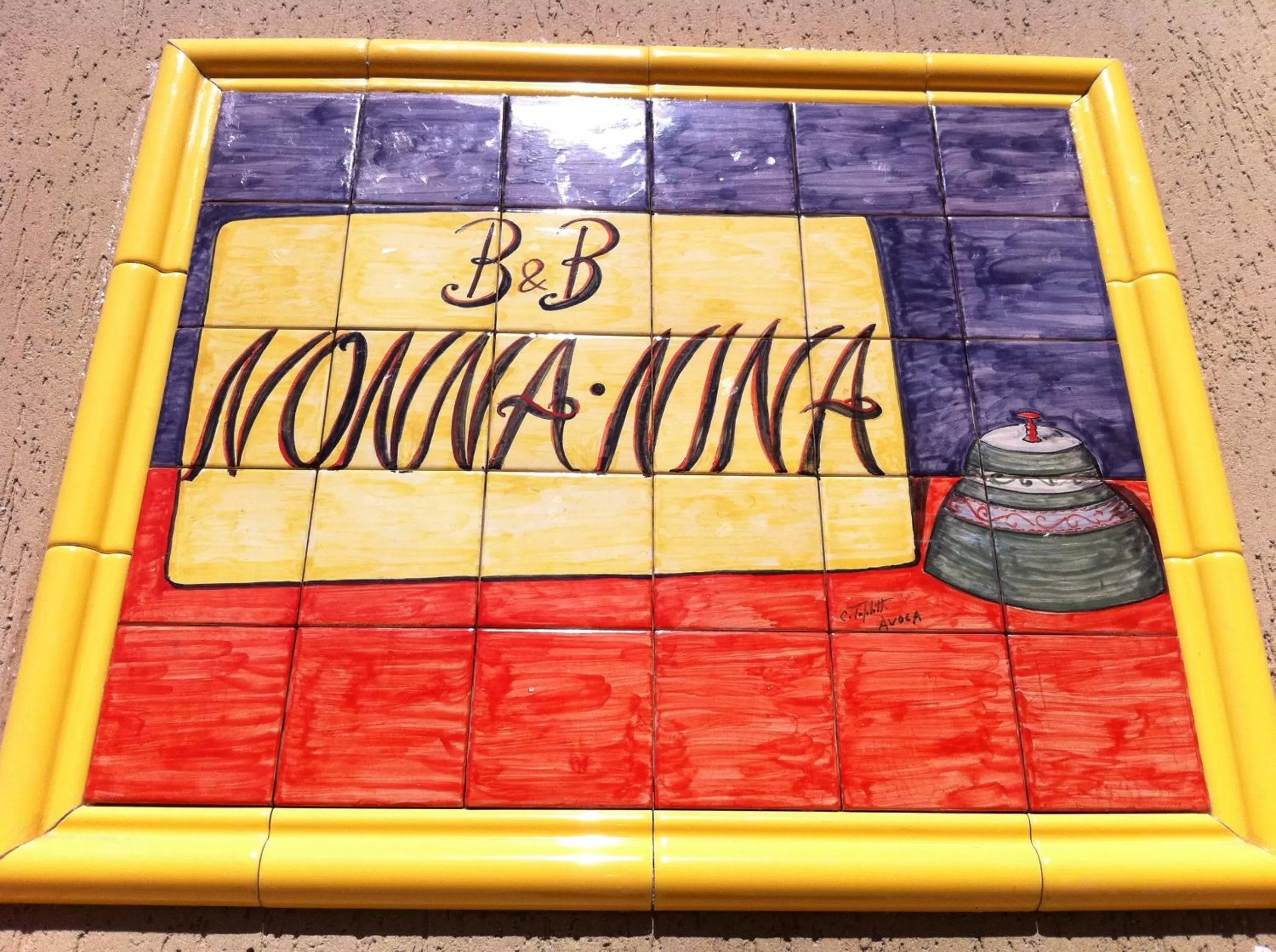 Facade/entrance in Nonna Nina