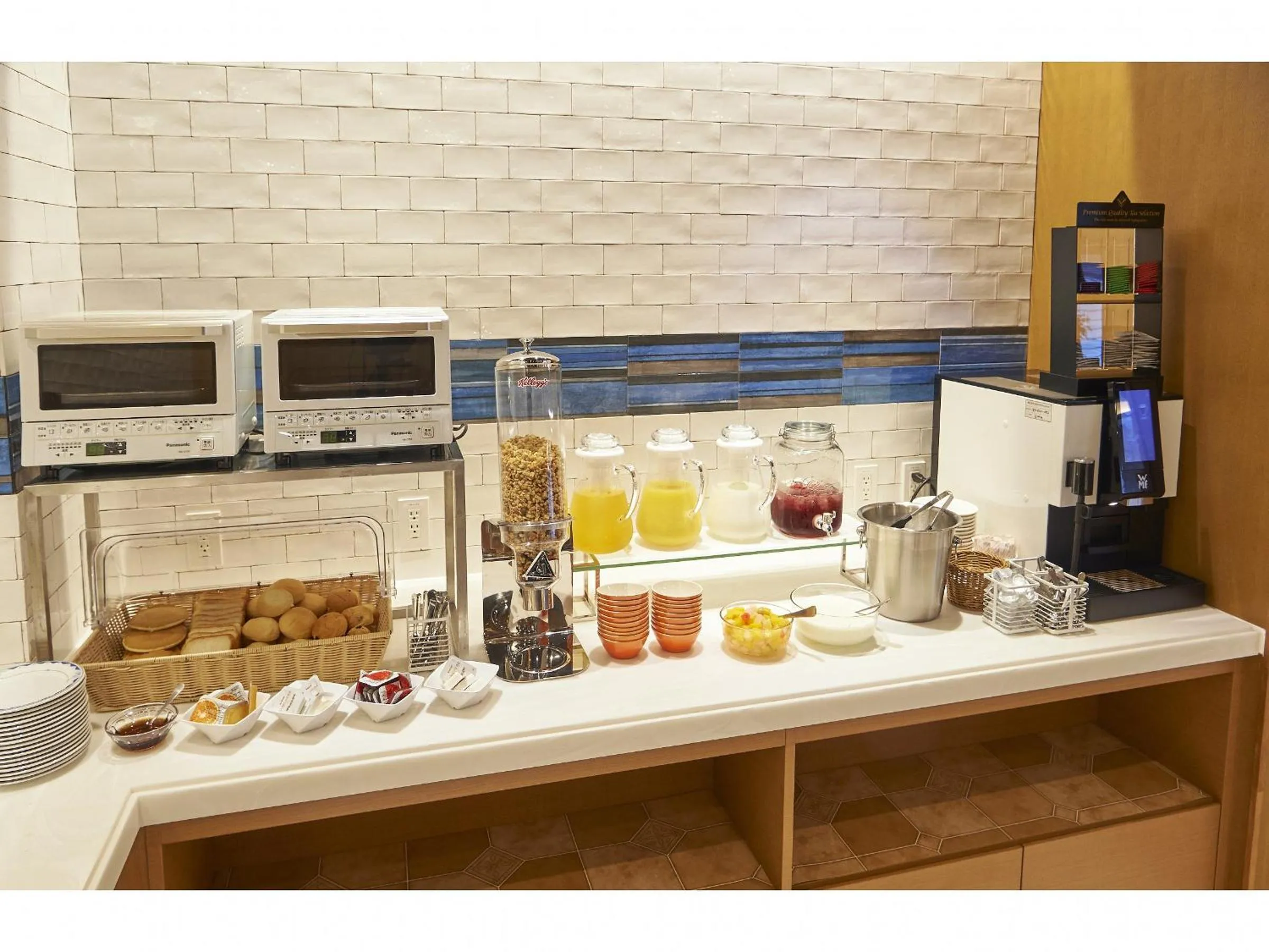 Buffet breakfast in Sotetsu Fresa Inn Kamakura-Ofuna Higashiguchi