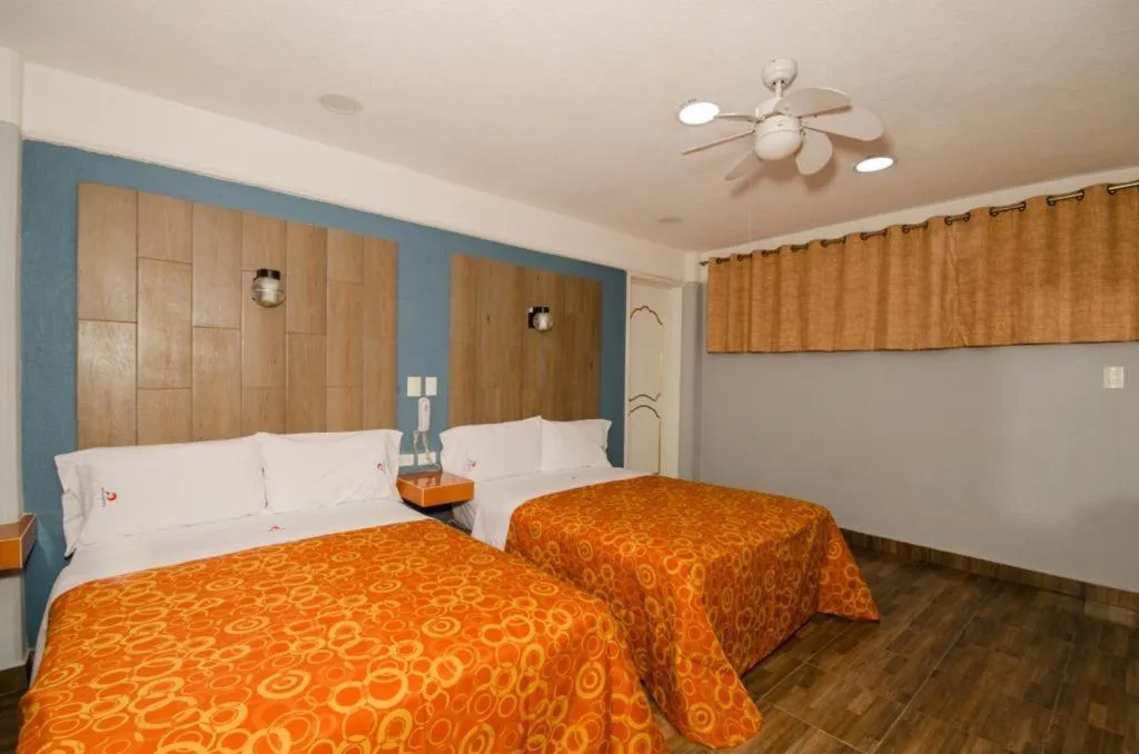 Bedroom, Bed in Hotel Central