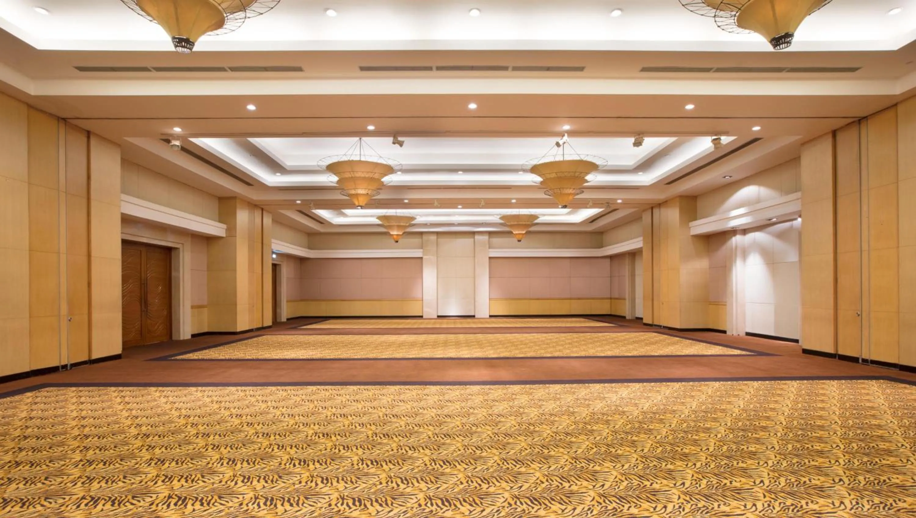 Banquet/Function facilities in Hotel Santika Premiere Malang