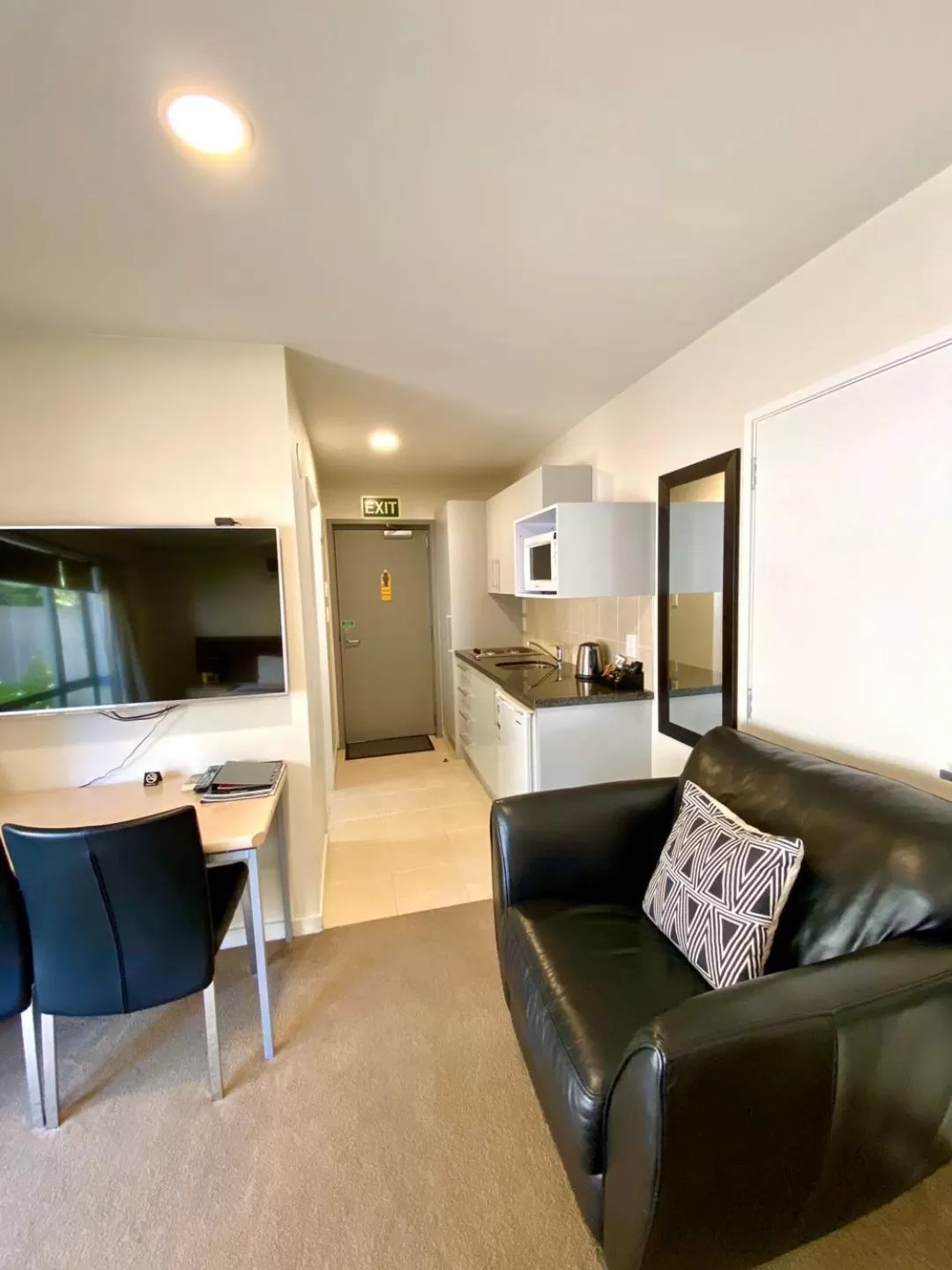 Standard Studio - single occupancy in Alpha Motel with Spa-Bath