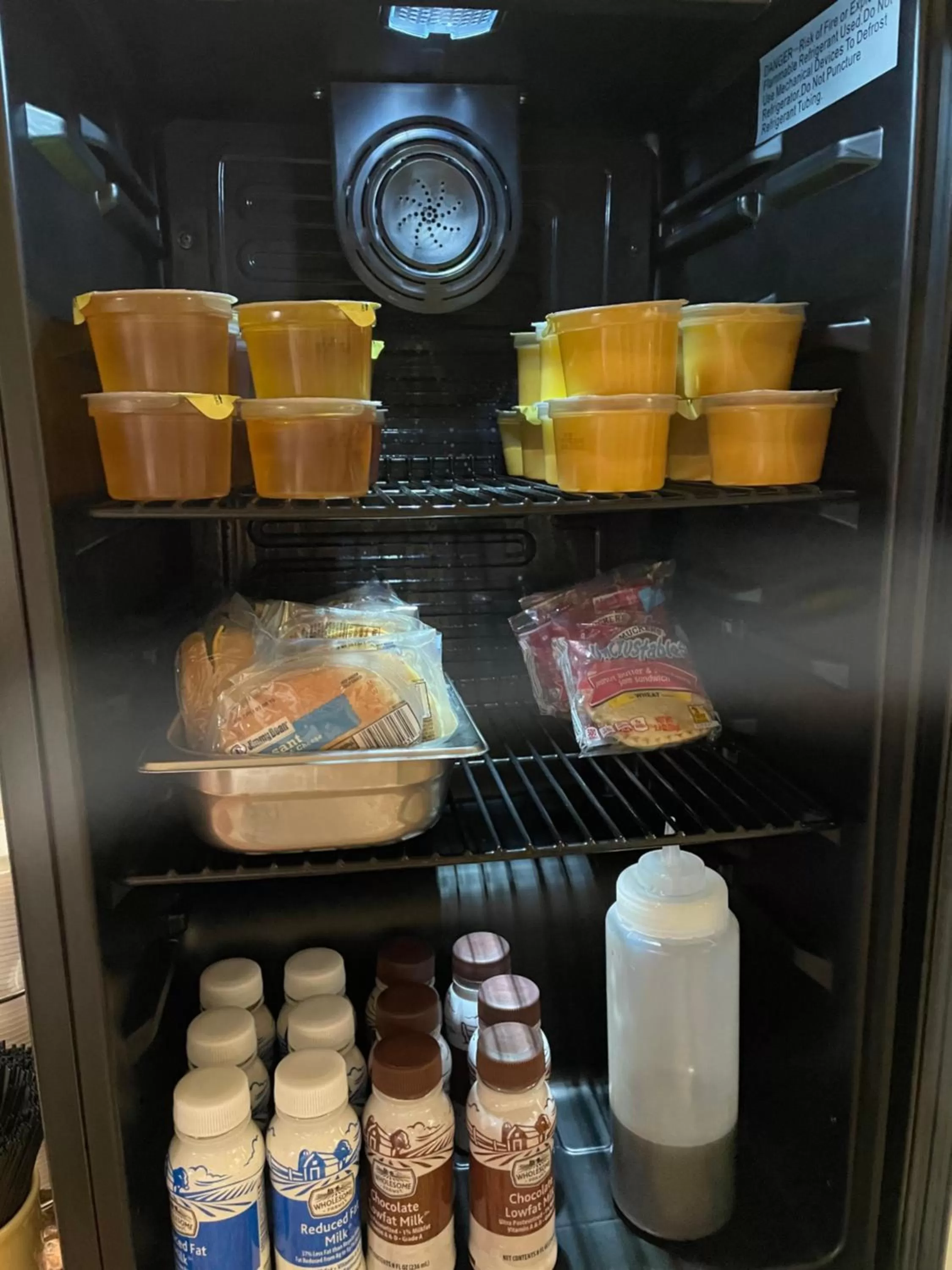 Breakfast in Econo Lodge Huntington - Barboursville University Area