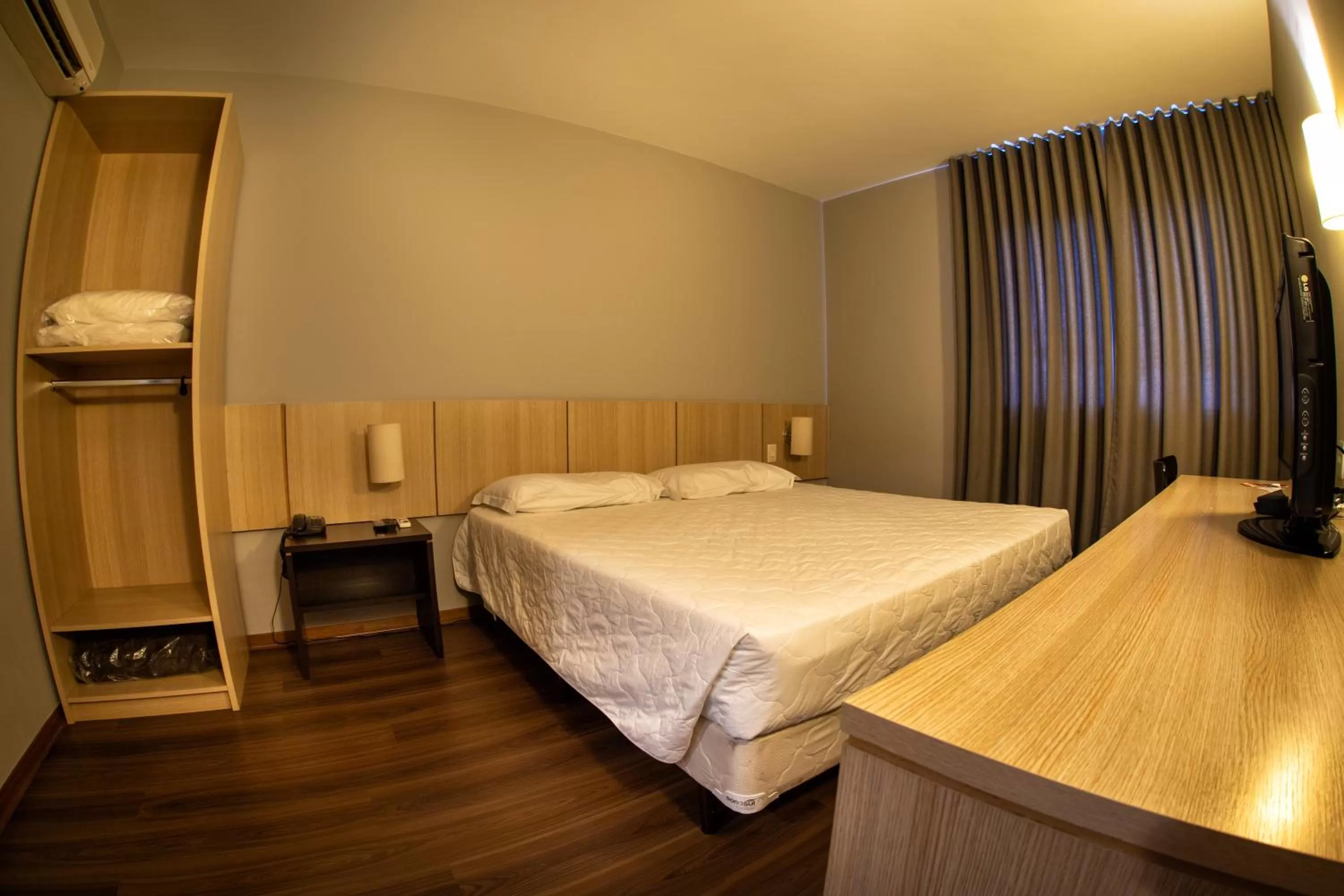 Bed in Hotel Campo Largo Express