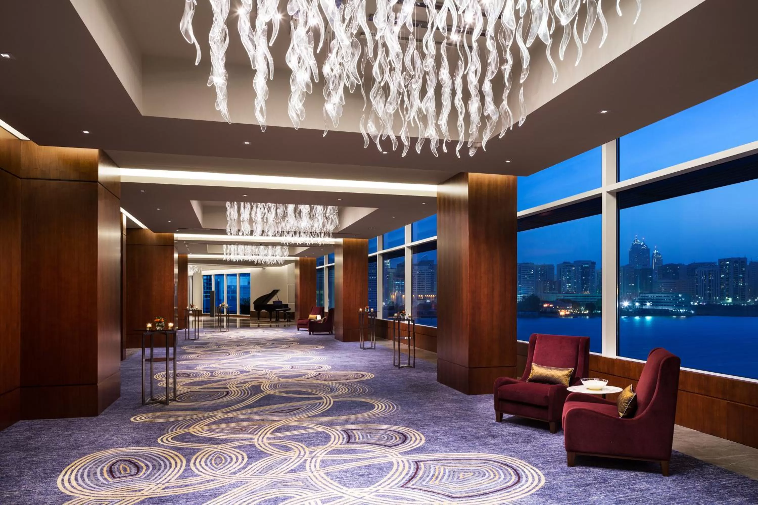 Lobby or reception in Rosewood Abu Dhabi