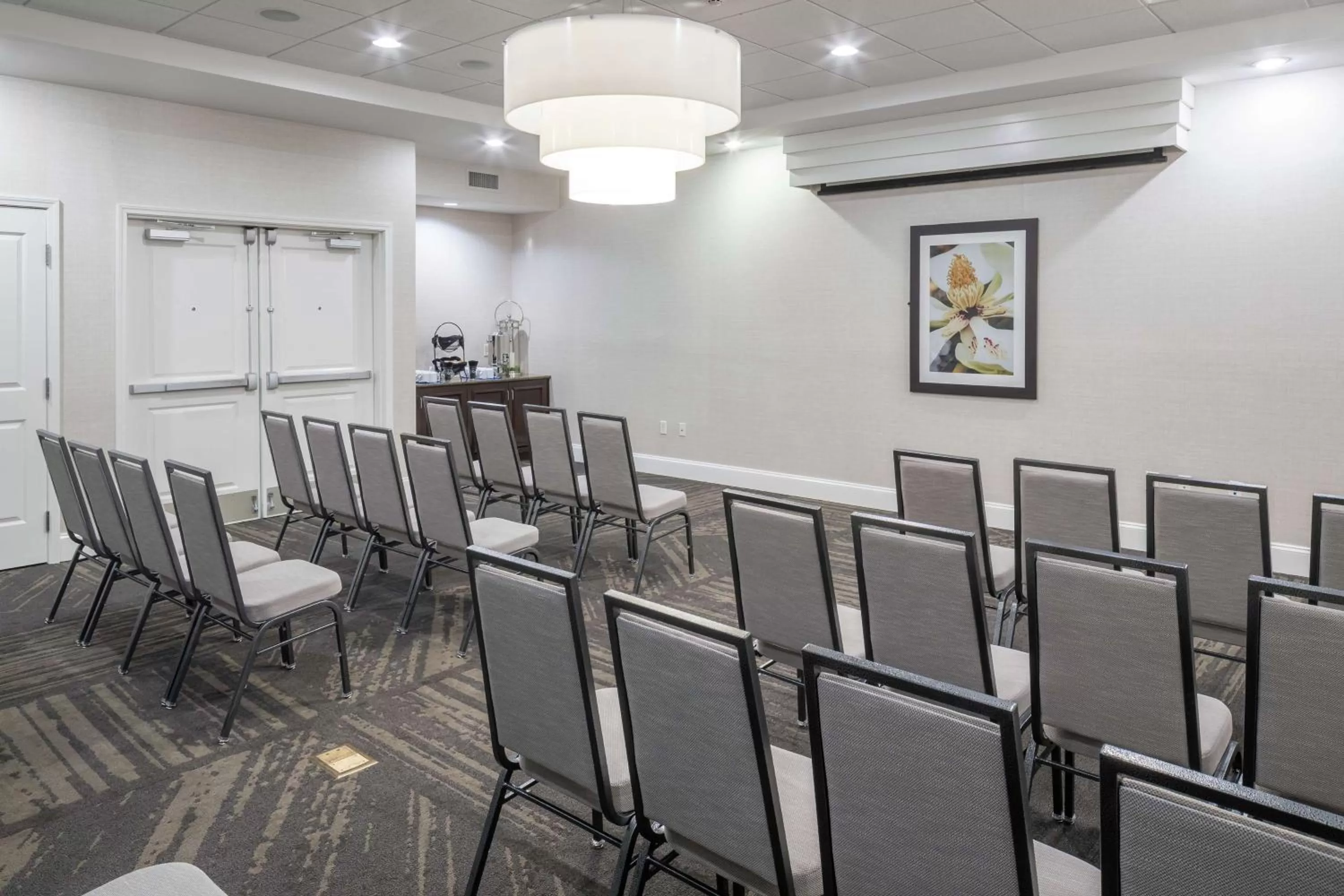 Photo of the whole room in Hilton Garden Inn Dothan