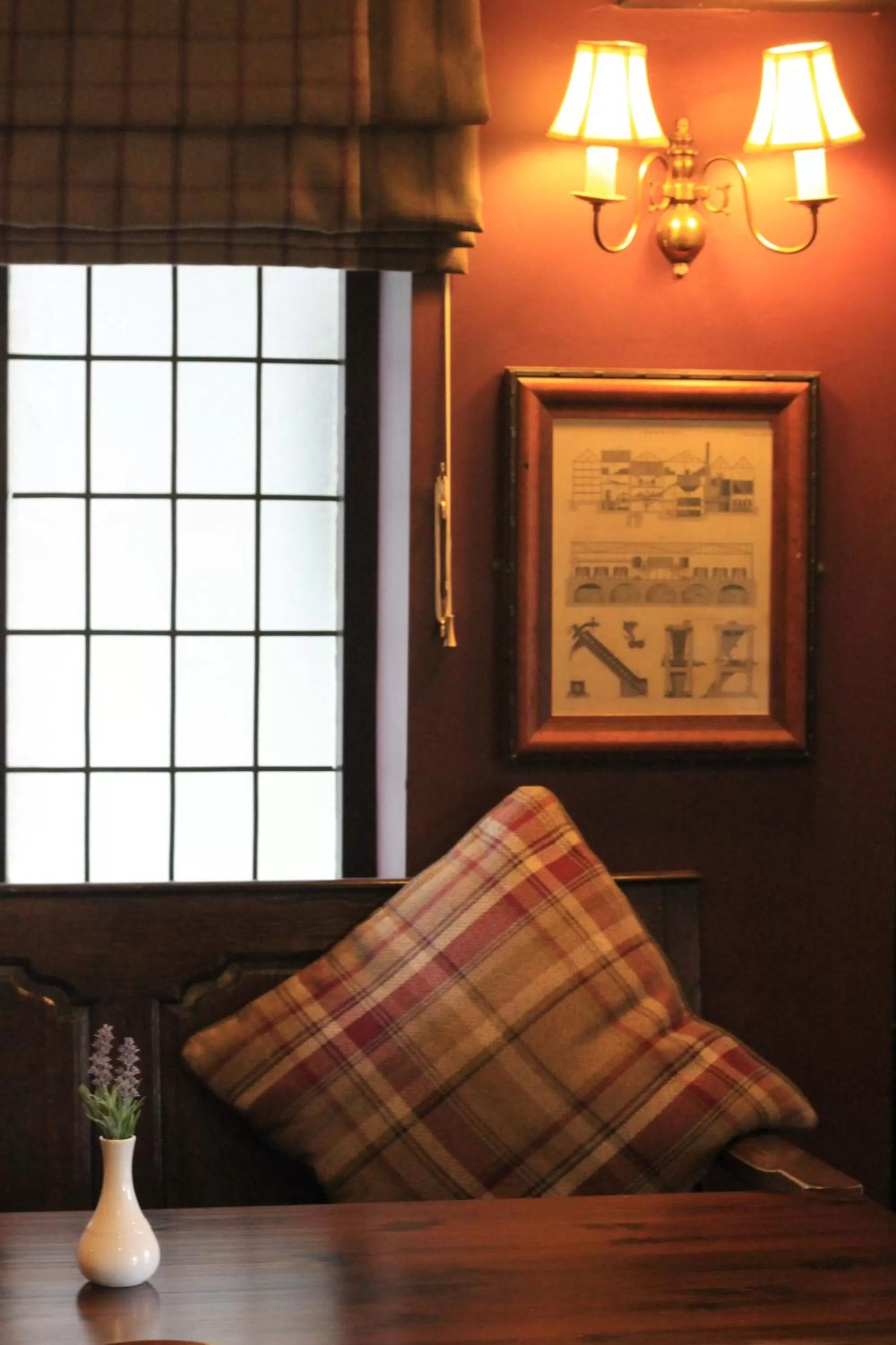 Lounge or bar in Royal Oak Hotel