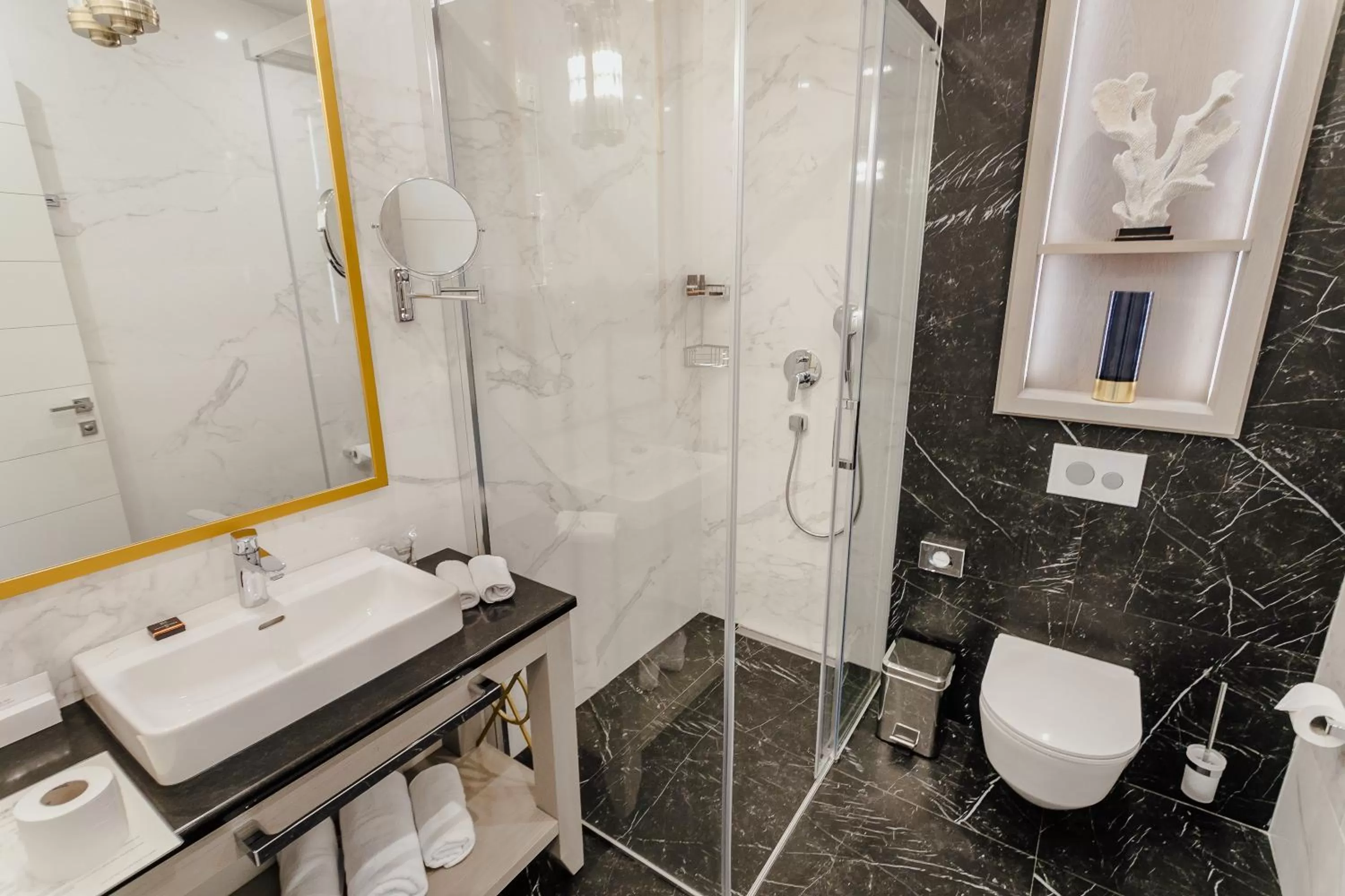 Toilet in Boutique Hotel Casa del Mare - Vizura