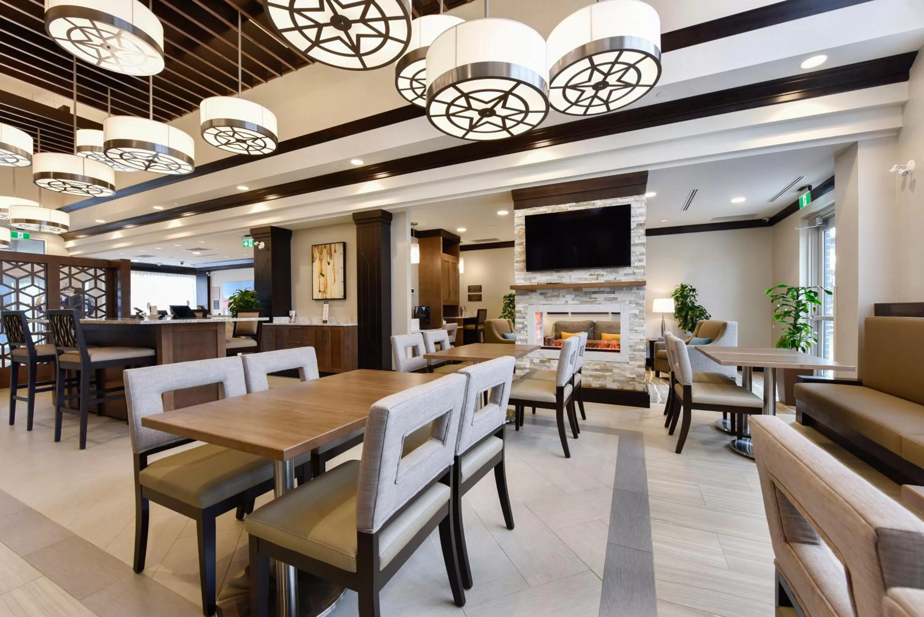 Restaurant/places to eat in Staybridge Suites - Waterloo - St. Jacobs Area