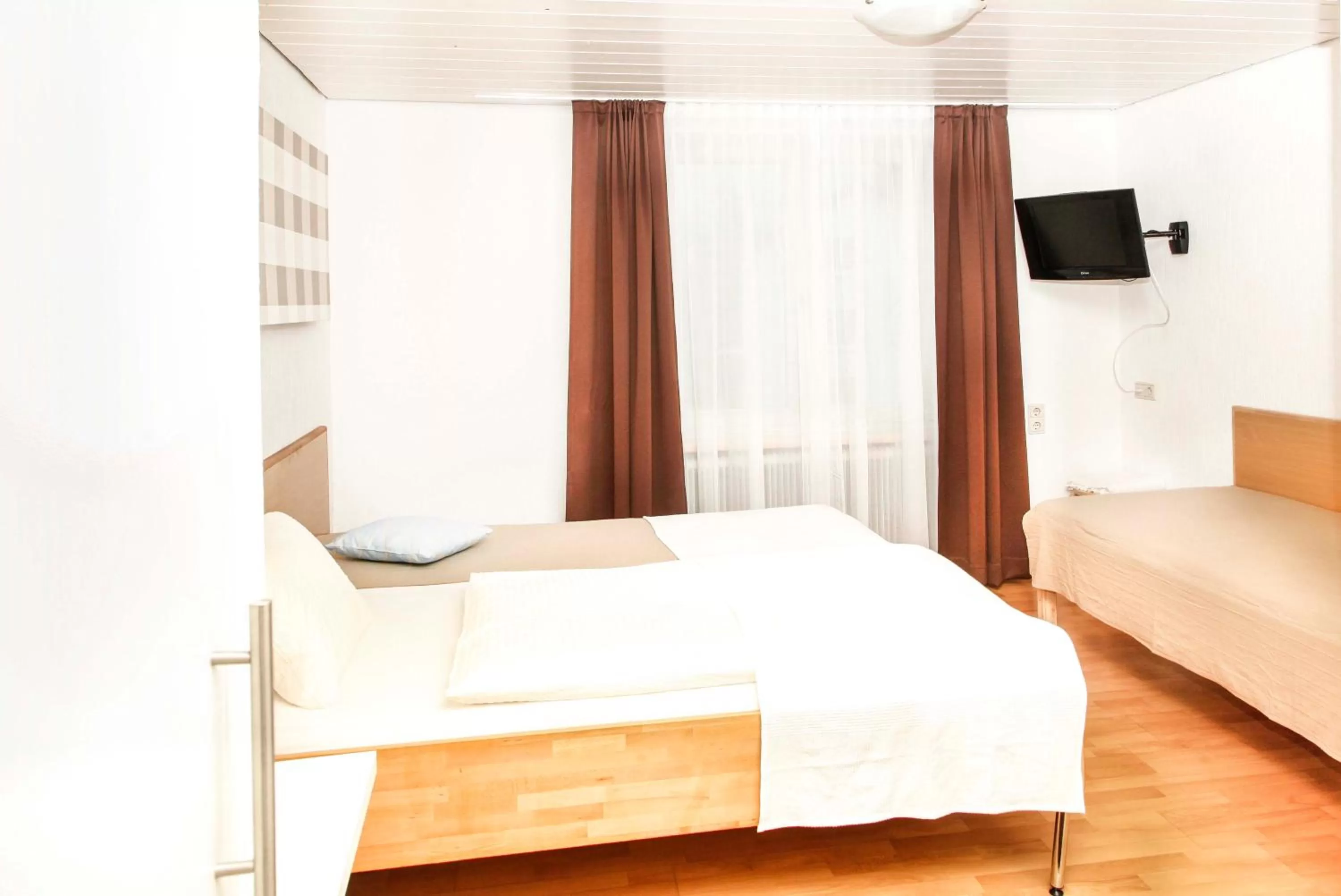 Bed in Gasthof Linde