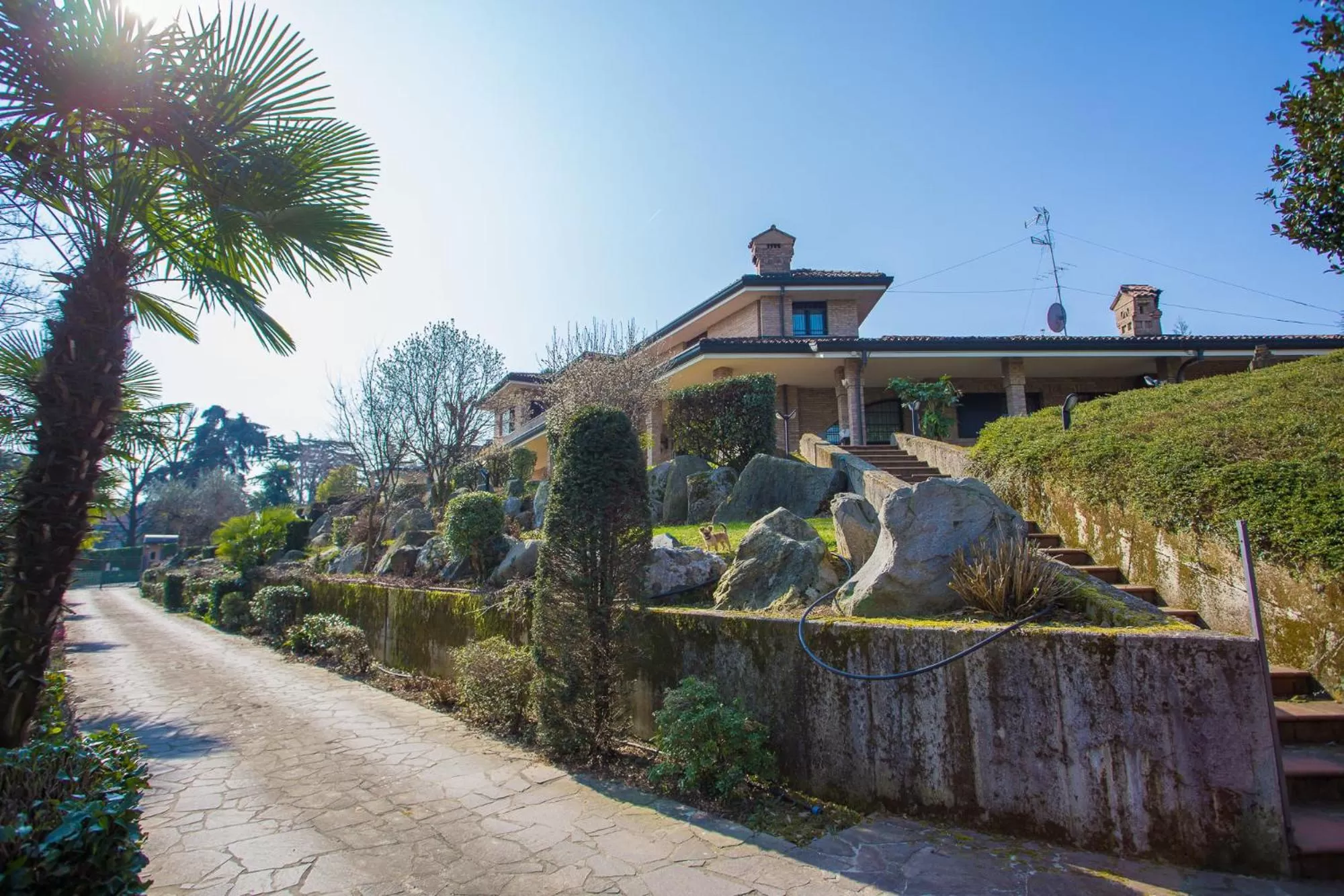 Facade/entrance, Property Building in Villagramde