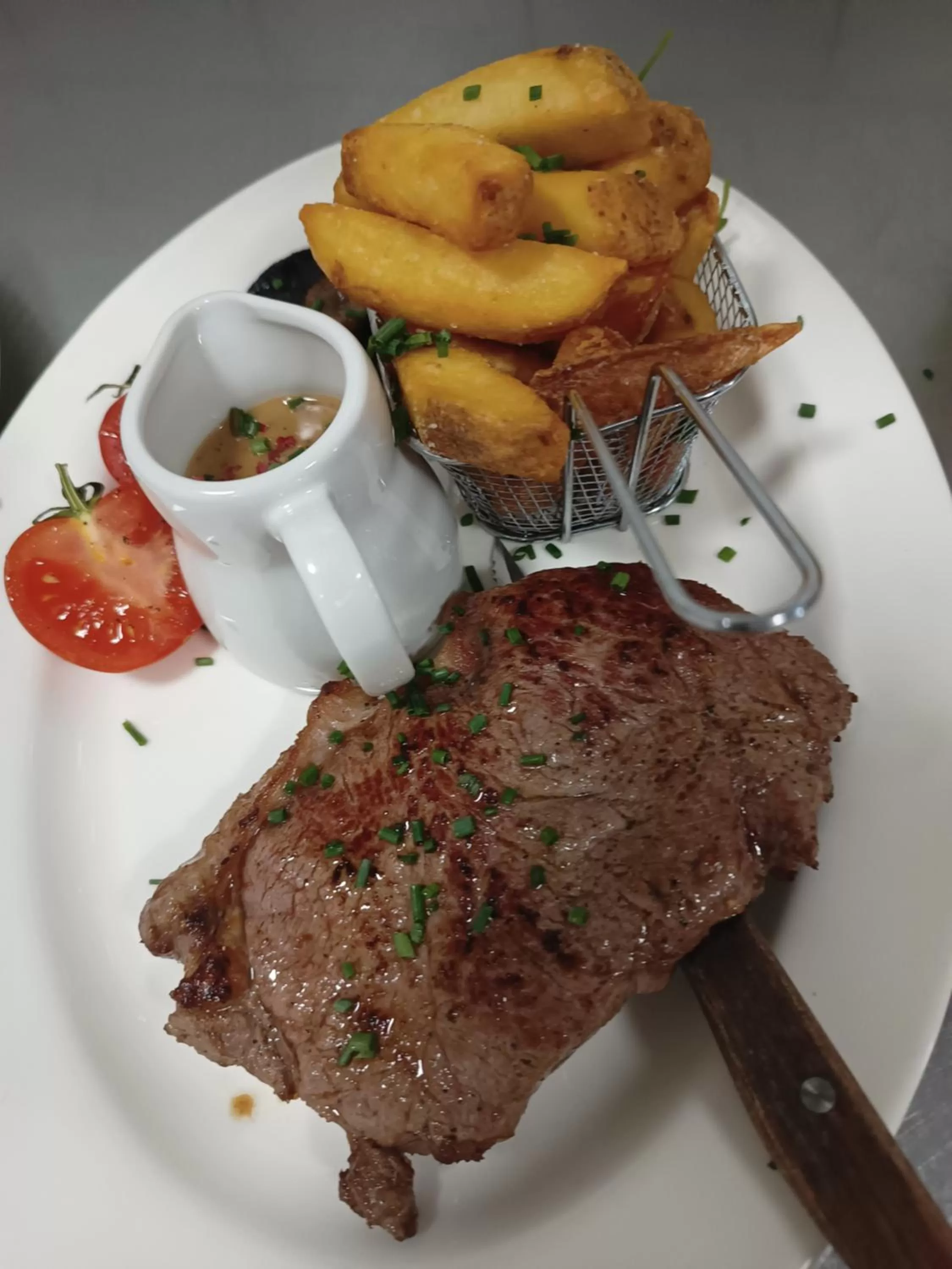 Food in The Ynyscedwyn Arms Hotel