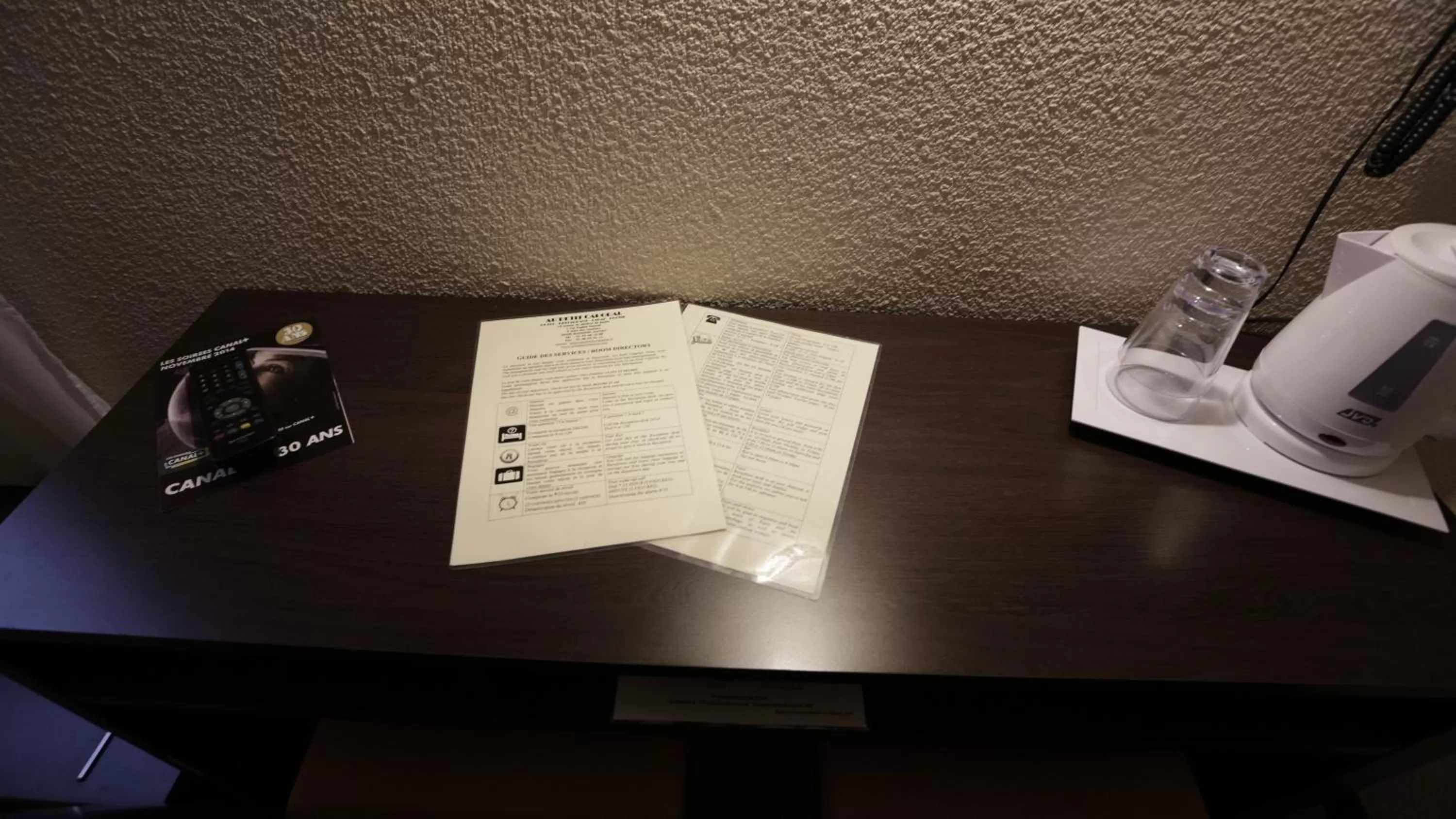 Seating area in Hôtel Au Petit Caporal