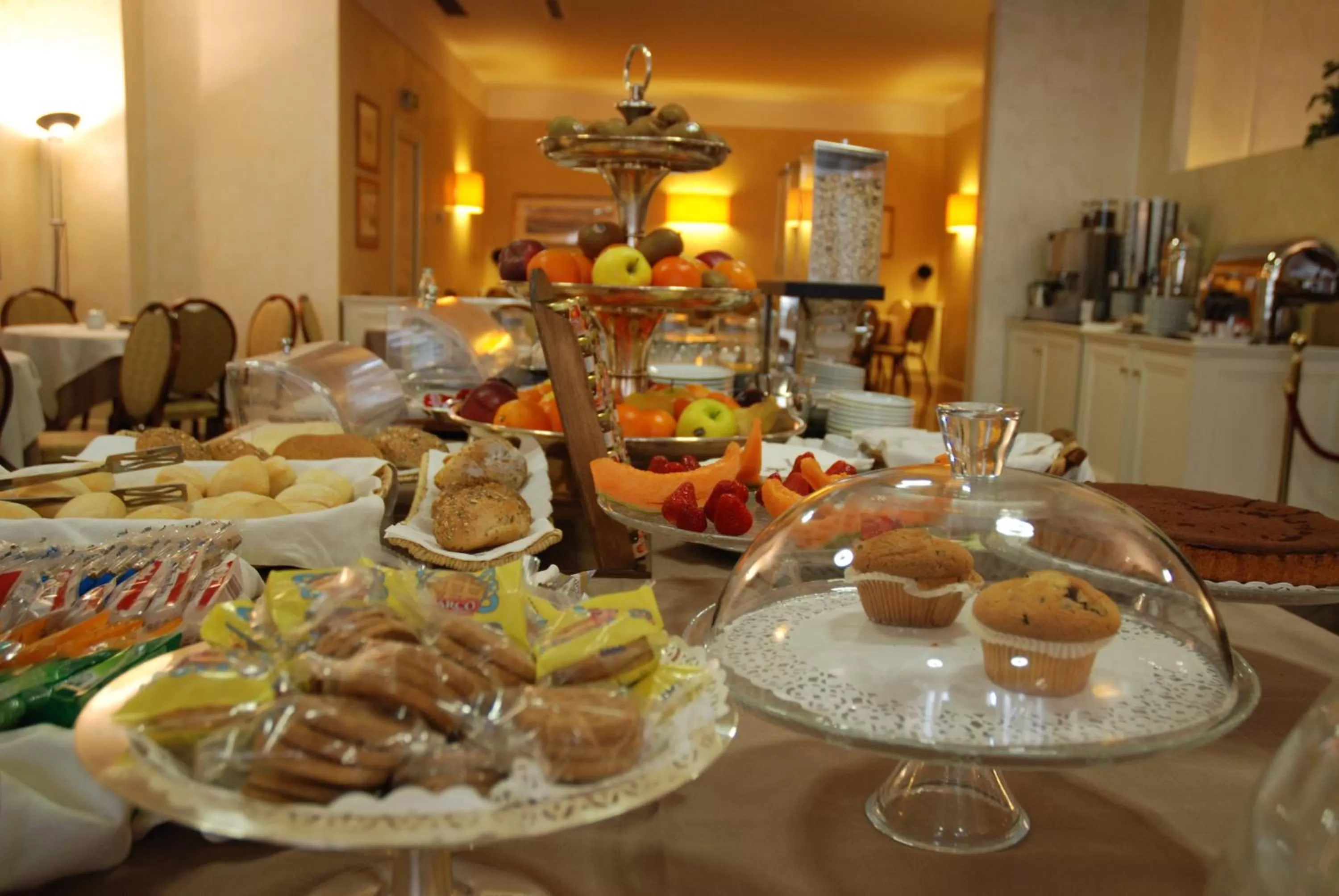 Restaurant/places to eat in Hotel Continental Brescia