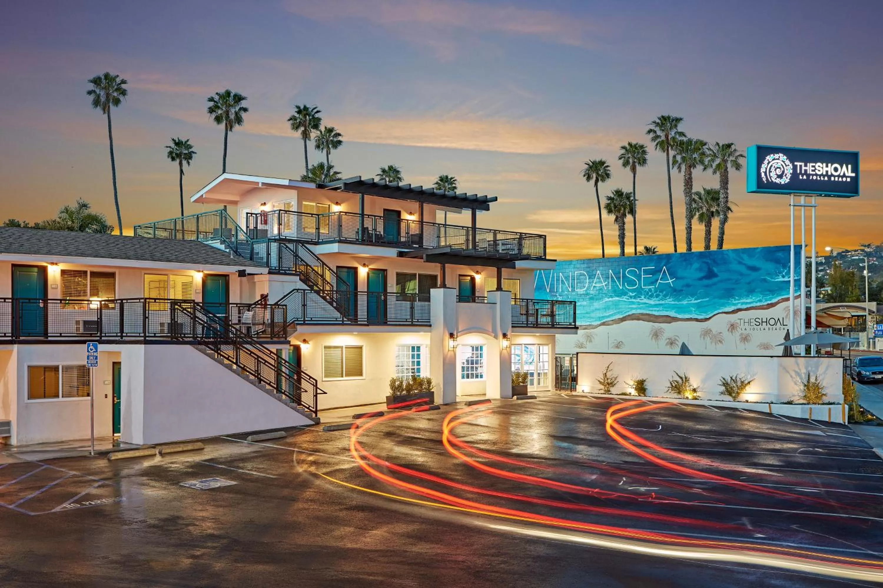 Property building in The Shoal Hotel La Jolla Beach