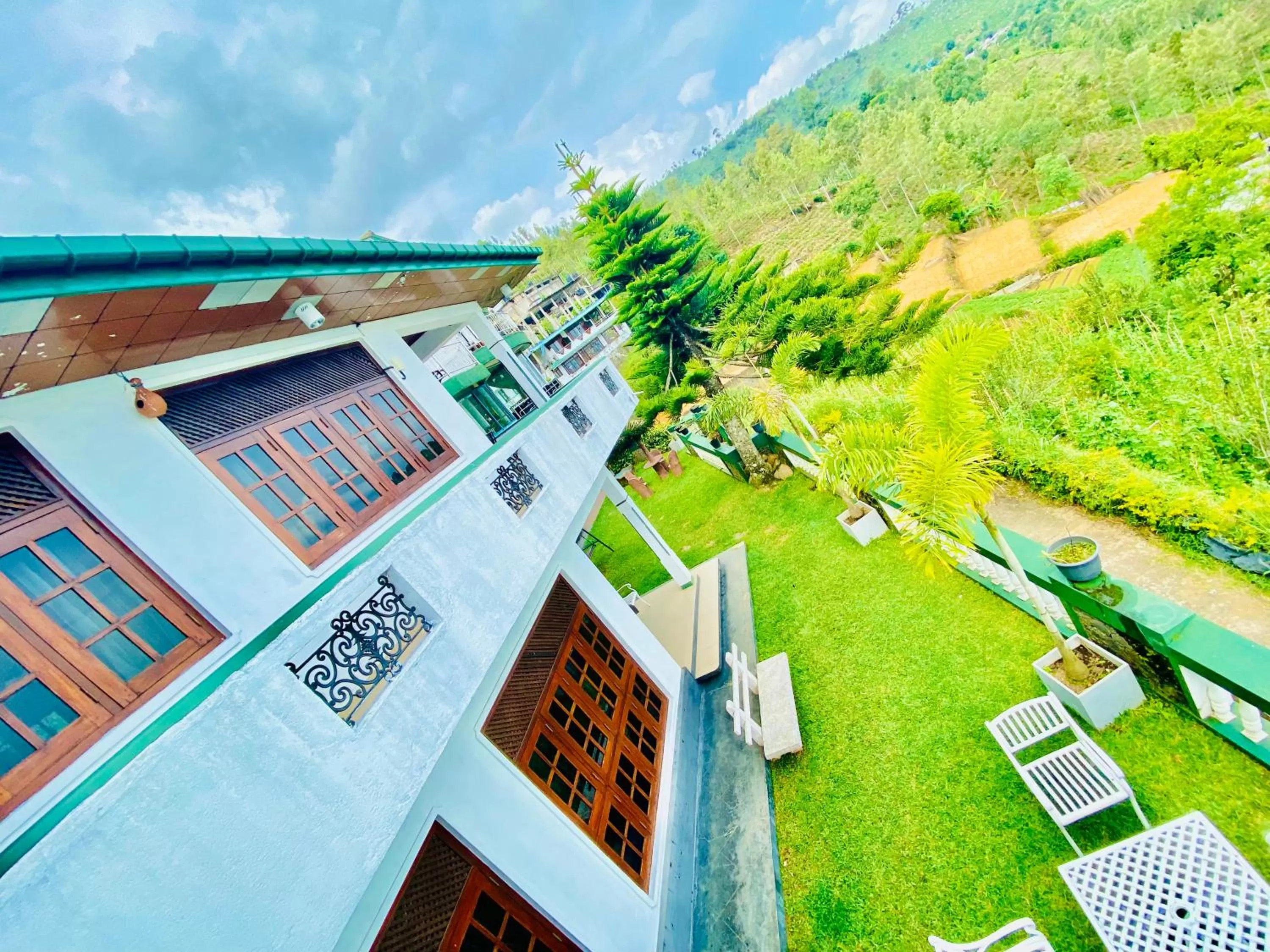 Garden view in Srilak View Holiday Inn