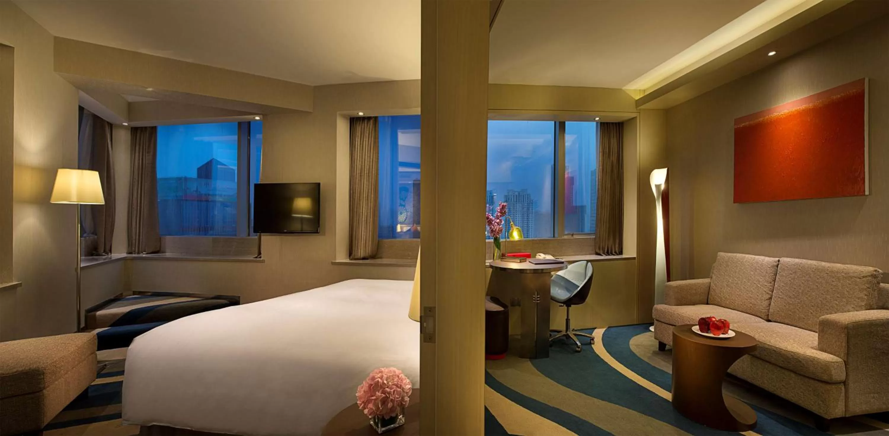Photo of the whole room, Bed in Radisson Collection Hyland Shanghai