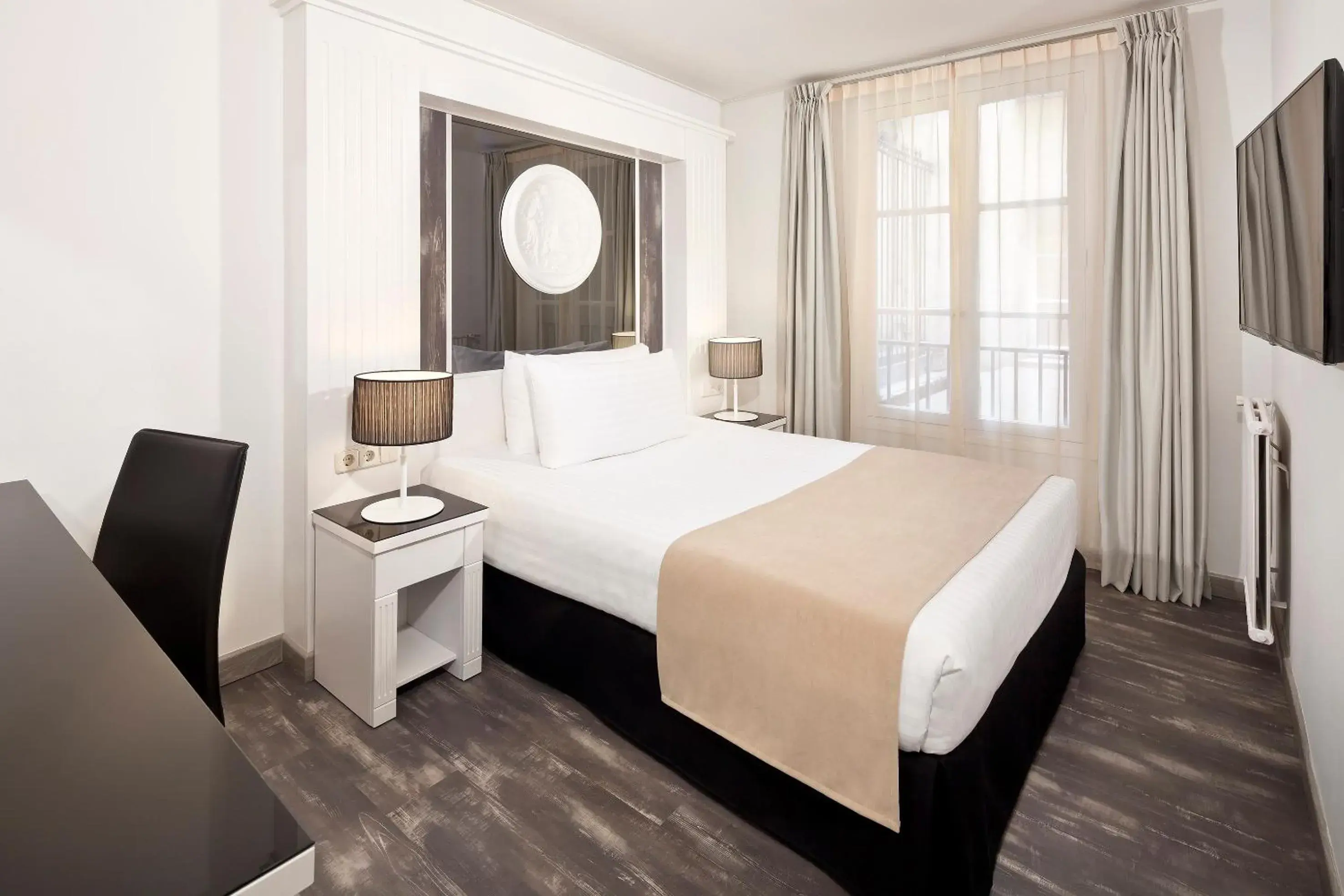 Double Room in Hotel Paris Opera Affiliated by Meliá Double Room in Hotel Paris Opera Affiliated by Meliá