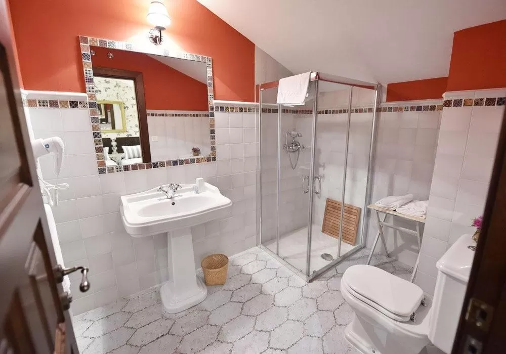 Bathroom in Batzarki