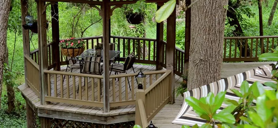 Balcony/Terrace, Patio/Outdoor Area in Heartstone Inn