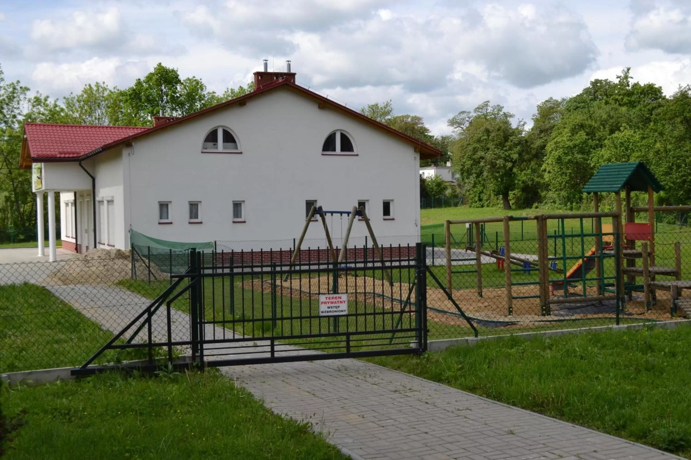 Children play ground, Property Building in Noclegi Sezam
