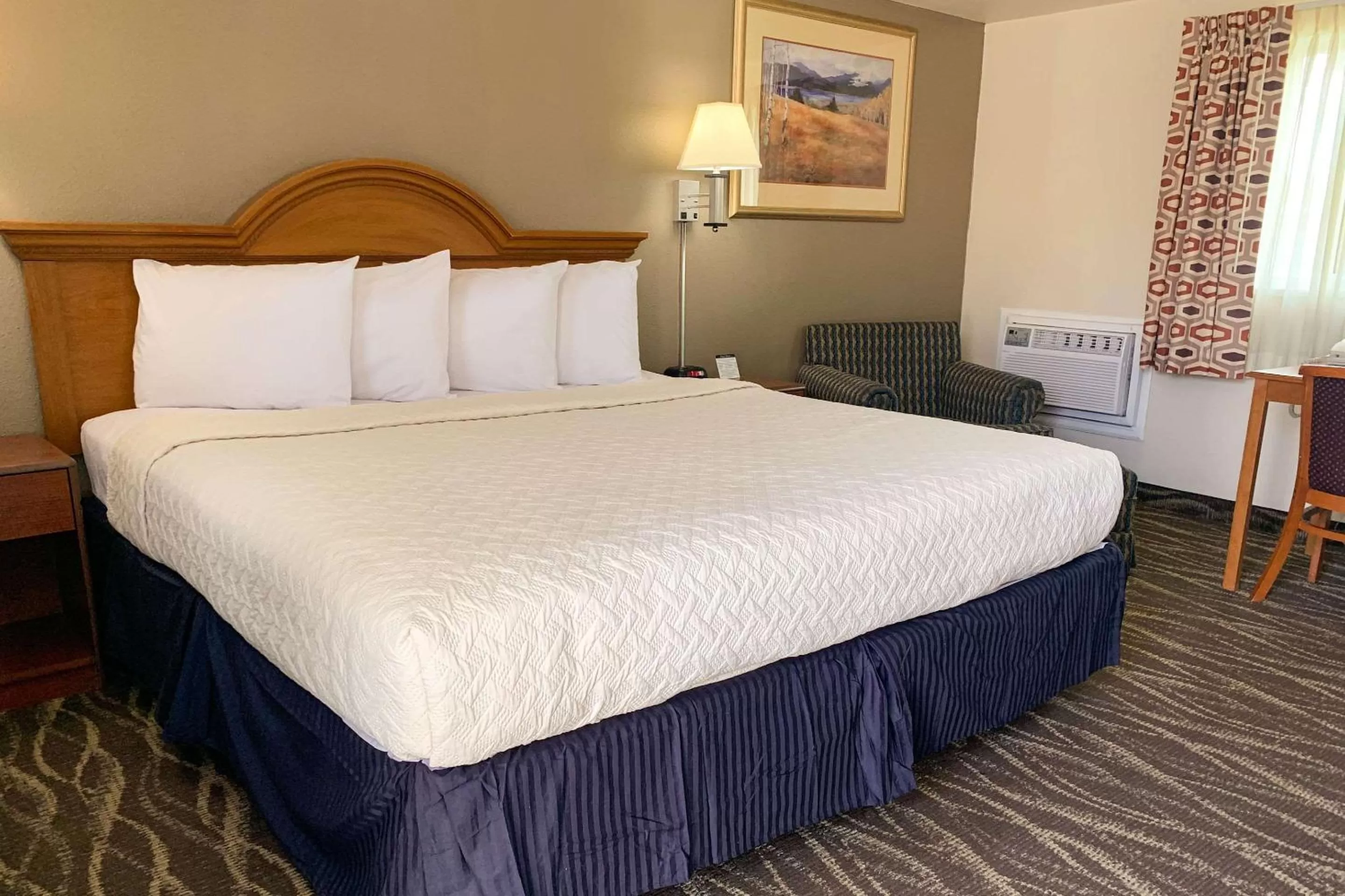 Rodeway Inn & Suites