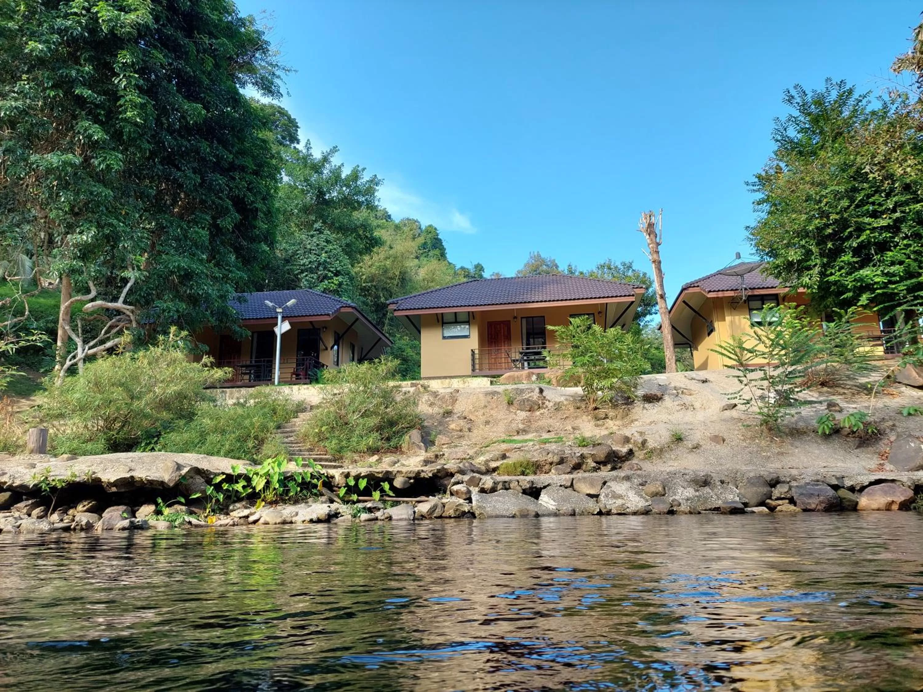 Khaosok Rainforest Resort