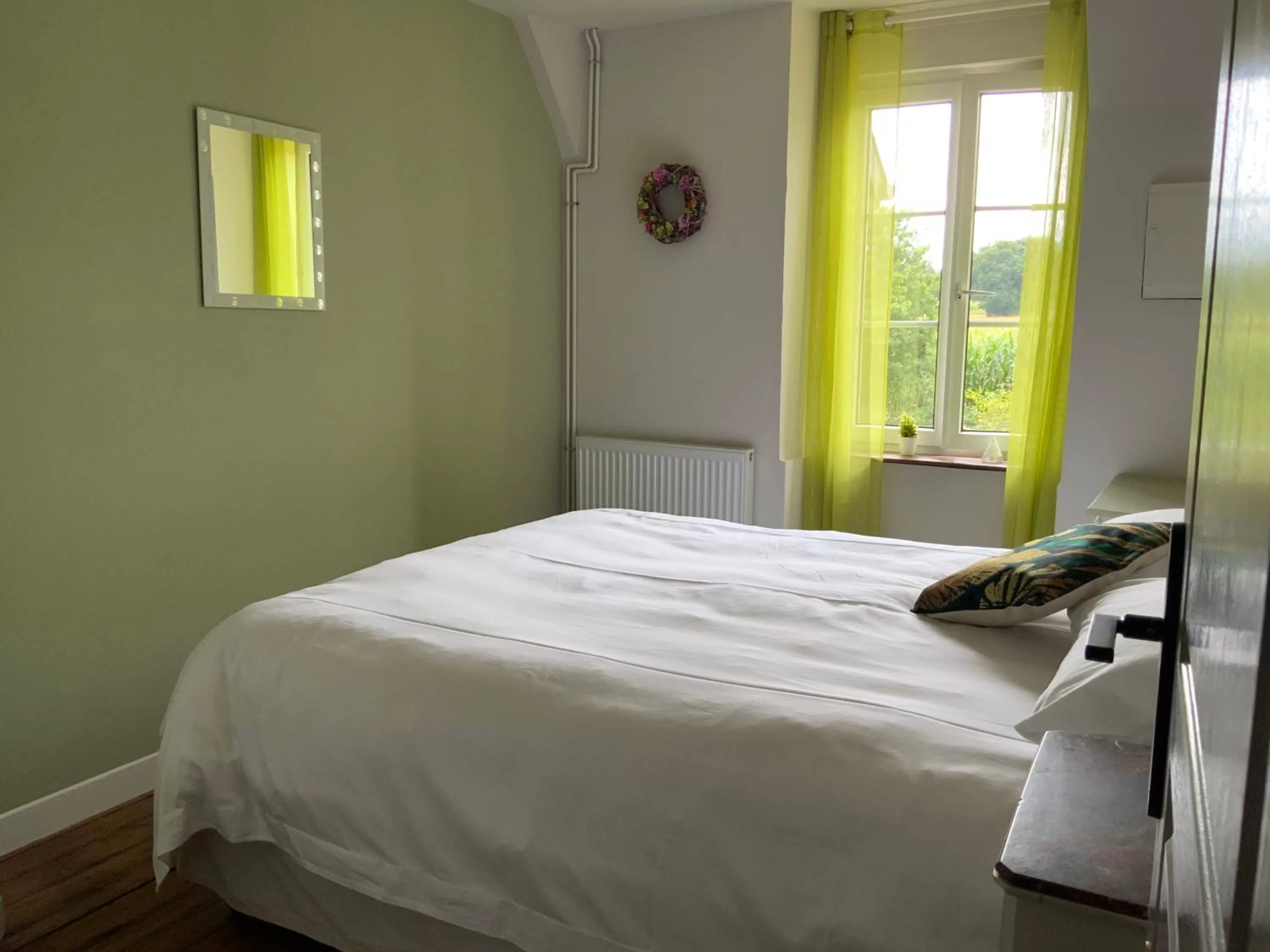 Photo of the whole room, Bed in Welcoming and peaceful bed and breakfast