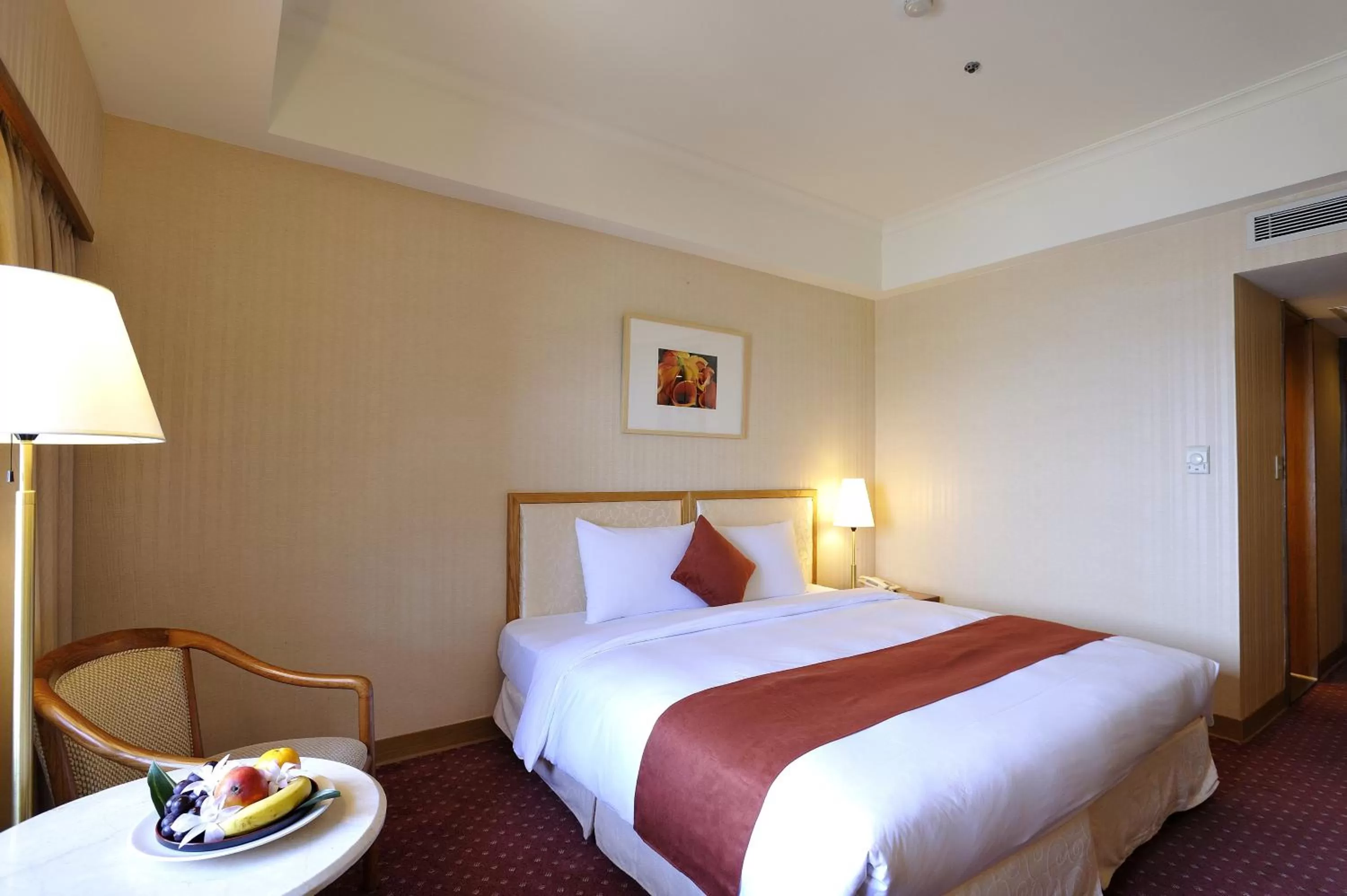 Bedroom, Bed in Hotel Riverview Taipei