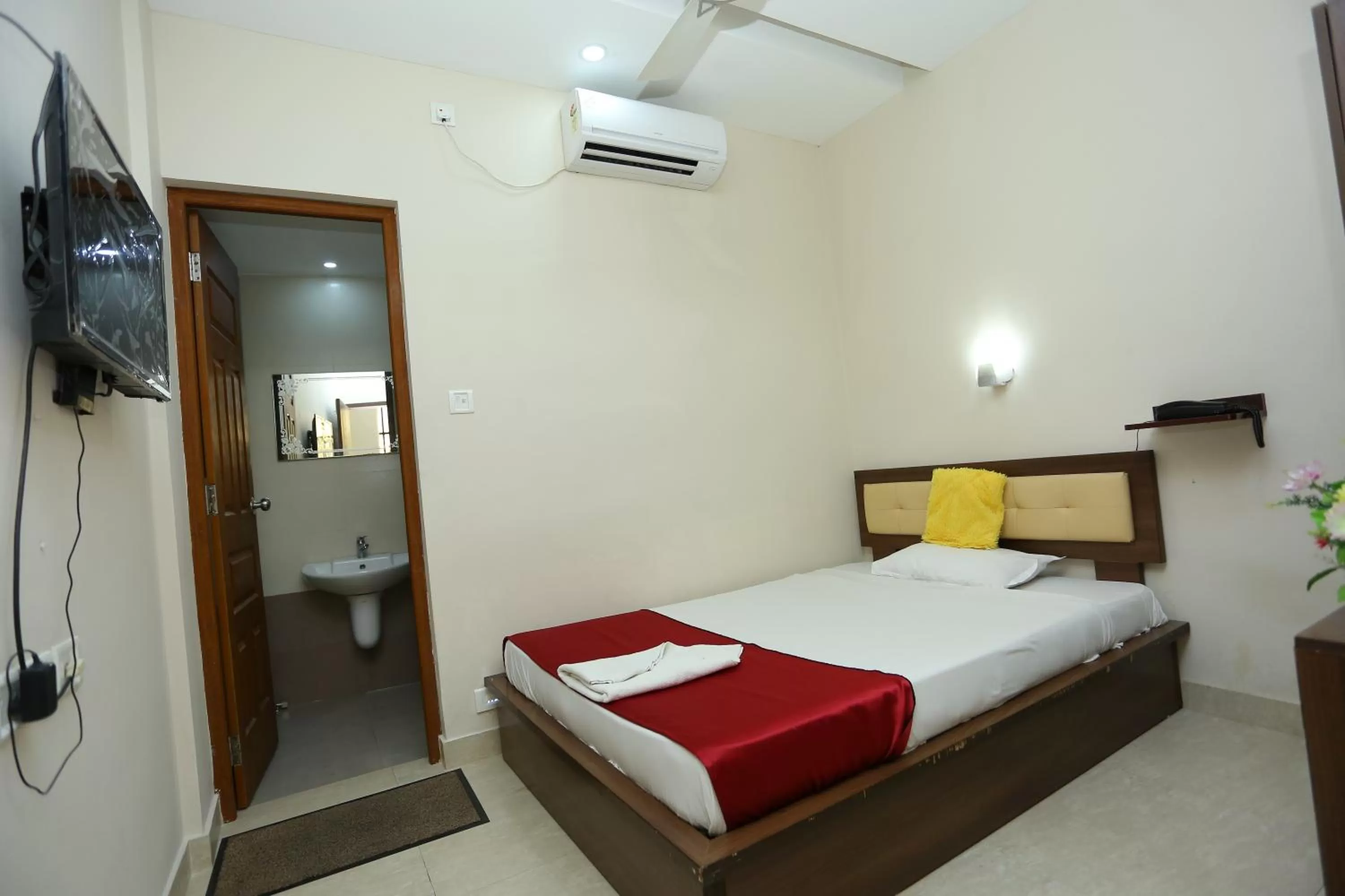 Bed in Hotel Innate Inn