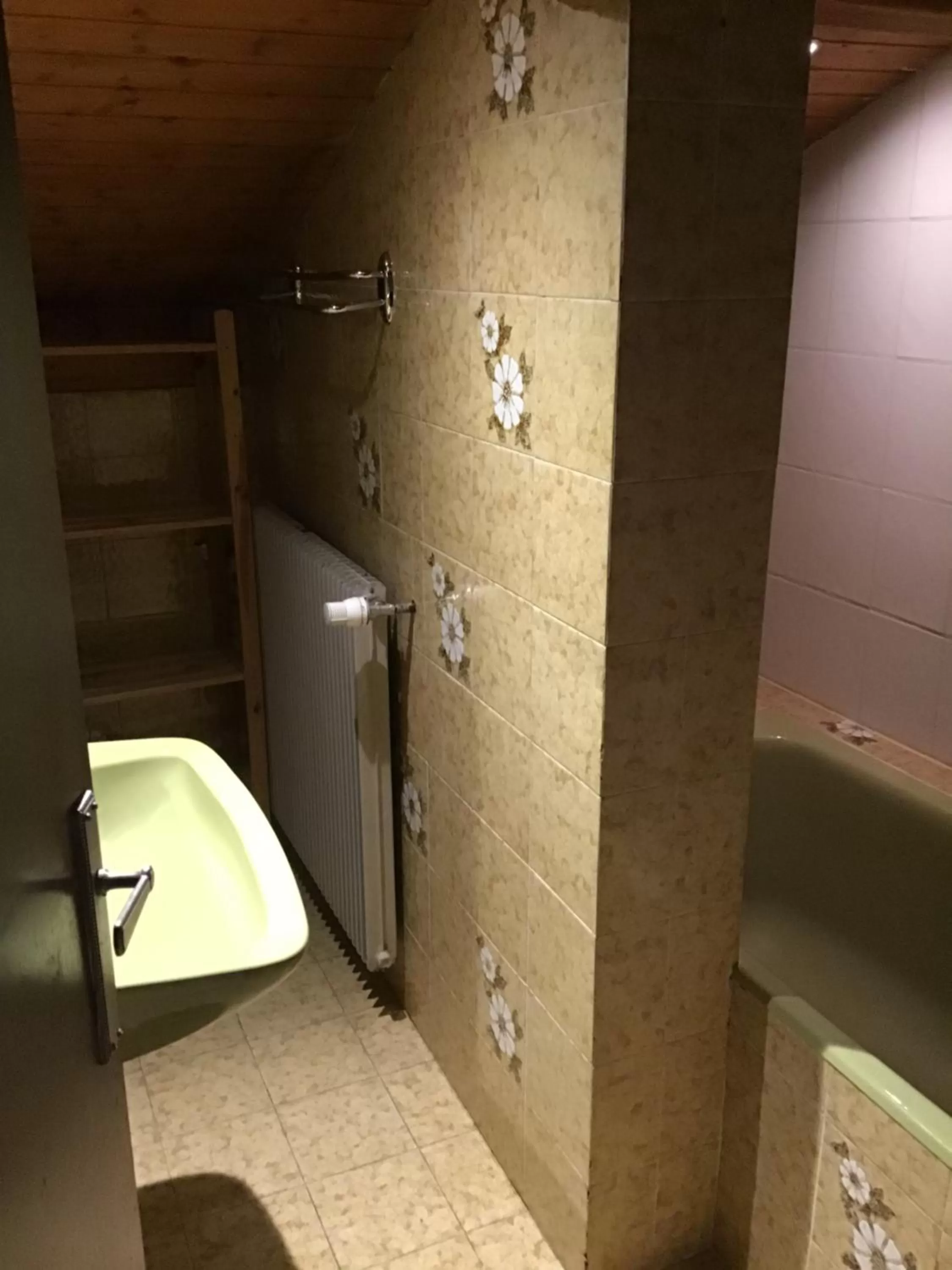 Bathroom in Hotel Bergerie Chatel