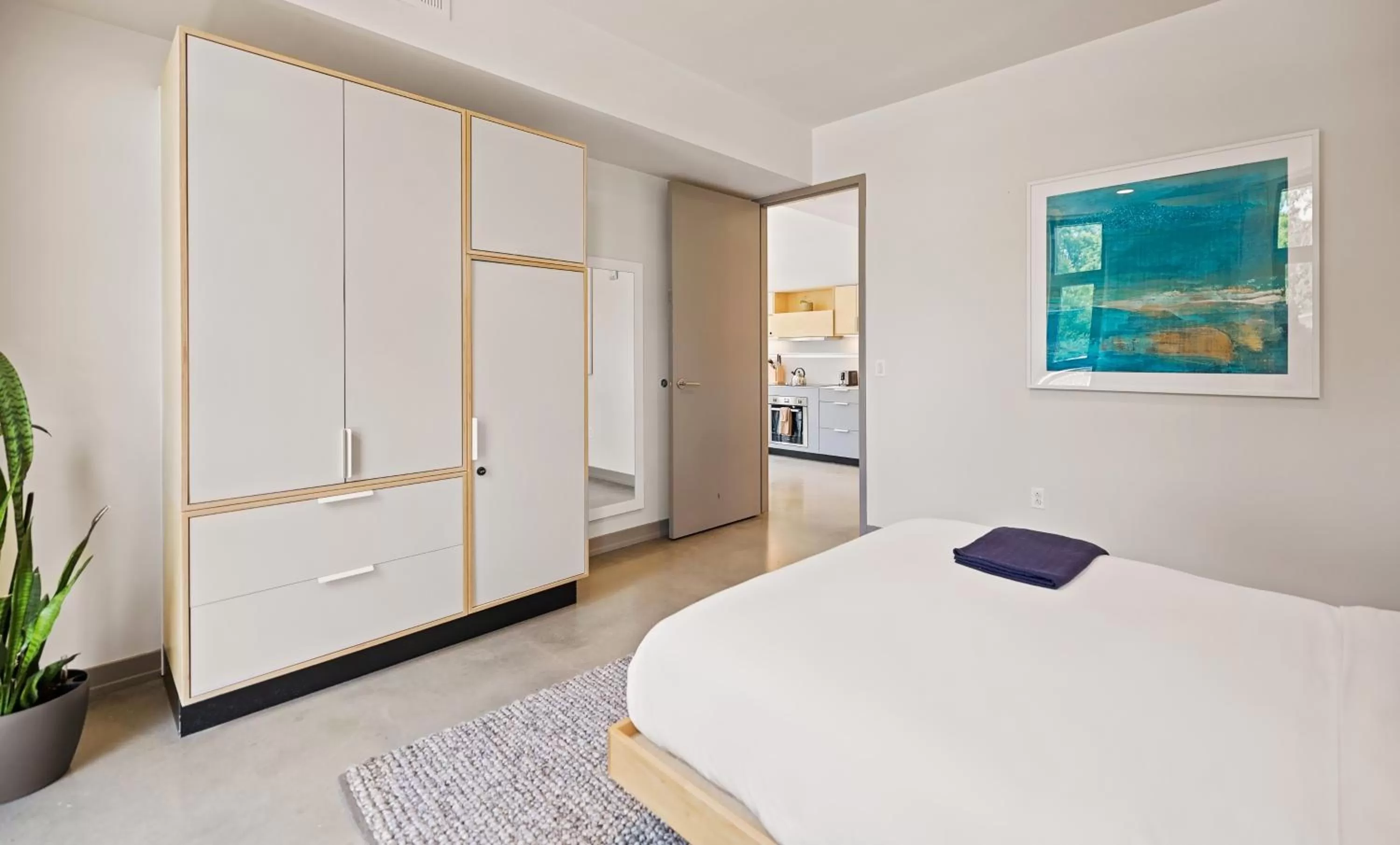 Bedroom, Bed in Placemakr Wedgewood-Houston - South Nashville