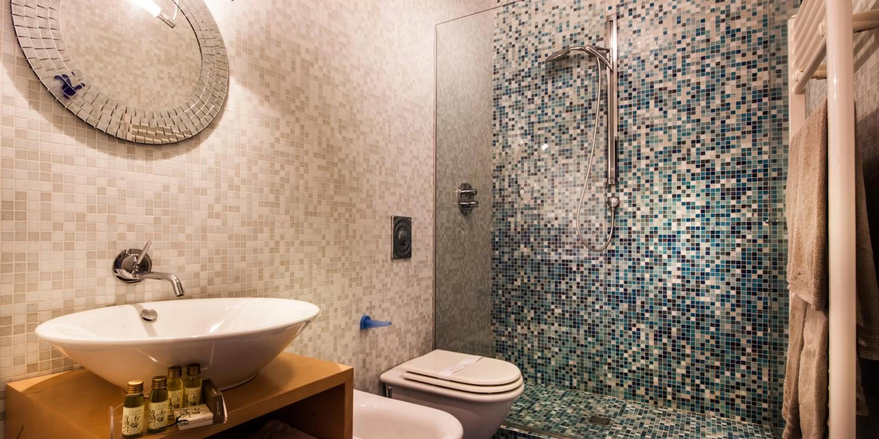 Bathroom in Cascina Canova