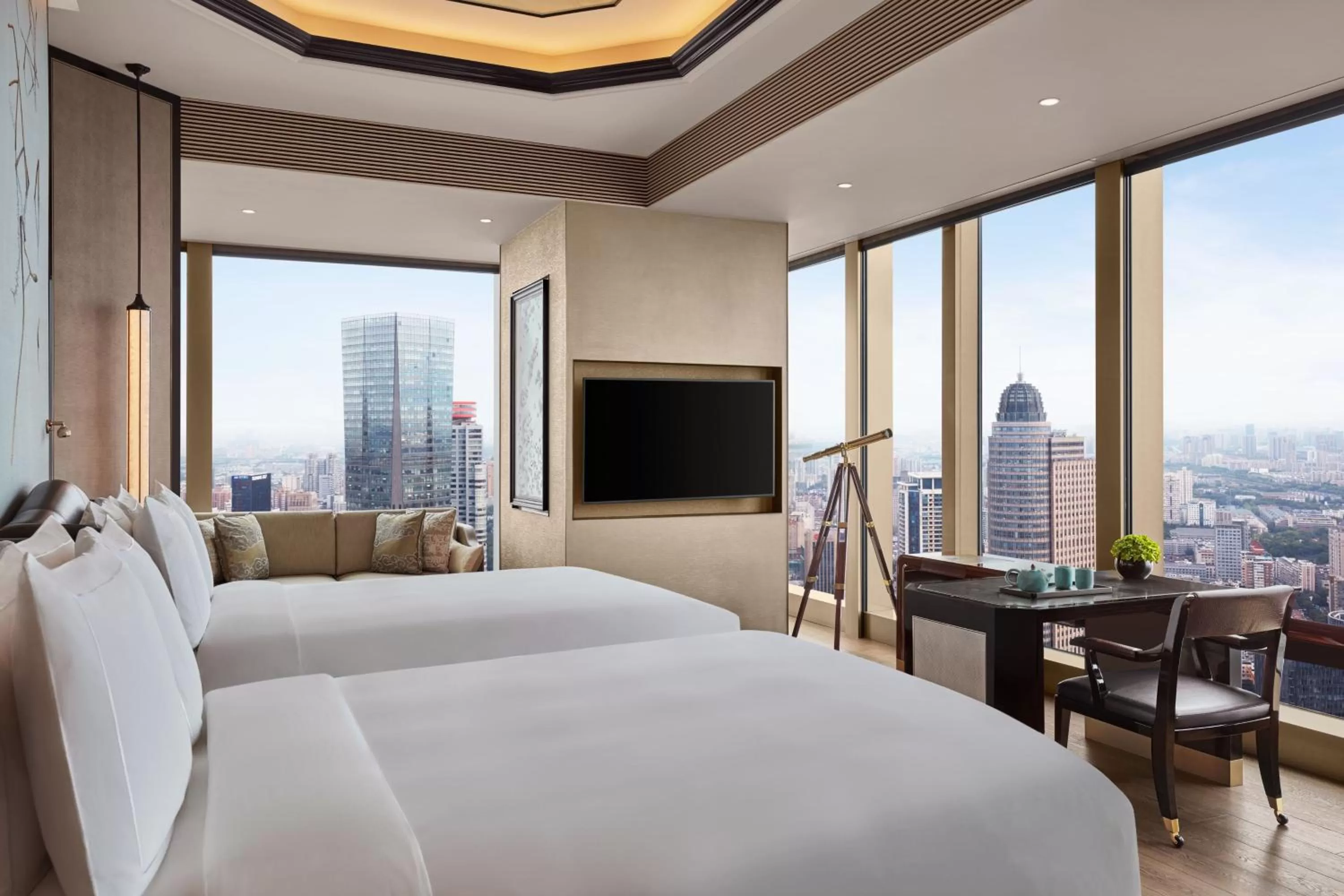 Photo of the whole room, Bed in The Ritz-Carlton, Nanjing
