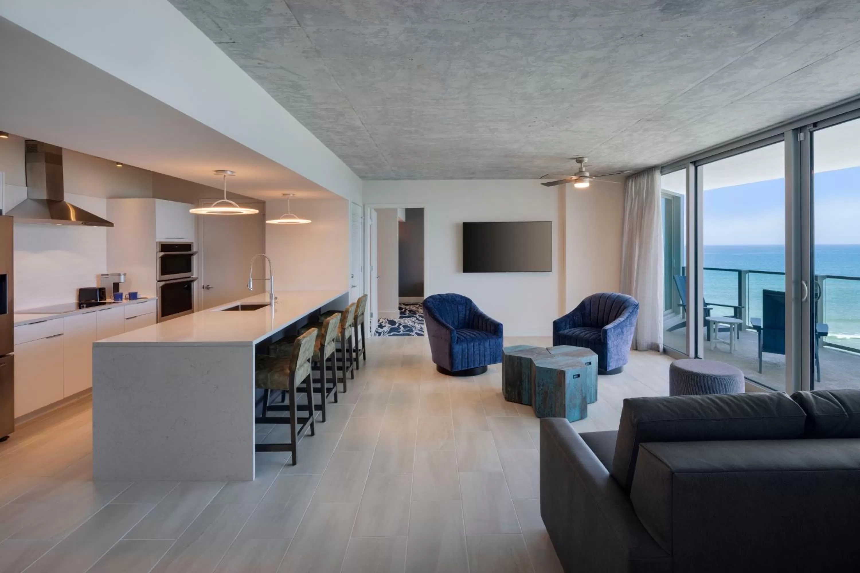 Living room in Max Beach Resort