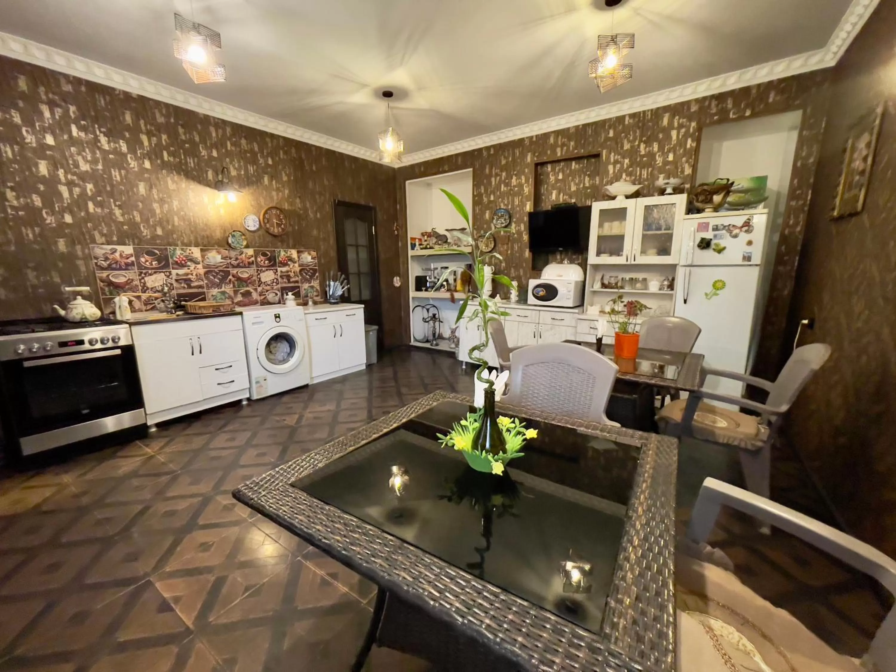 Communal kitchen in Hotel Maria