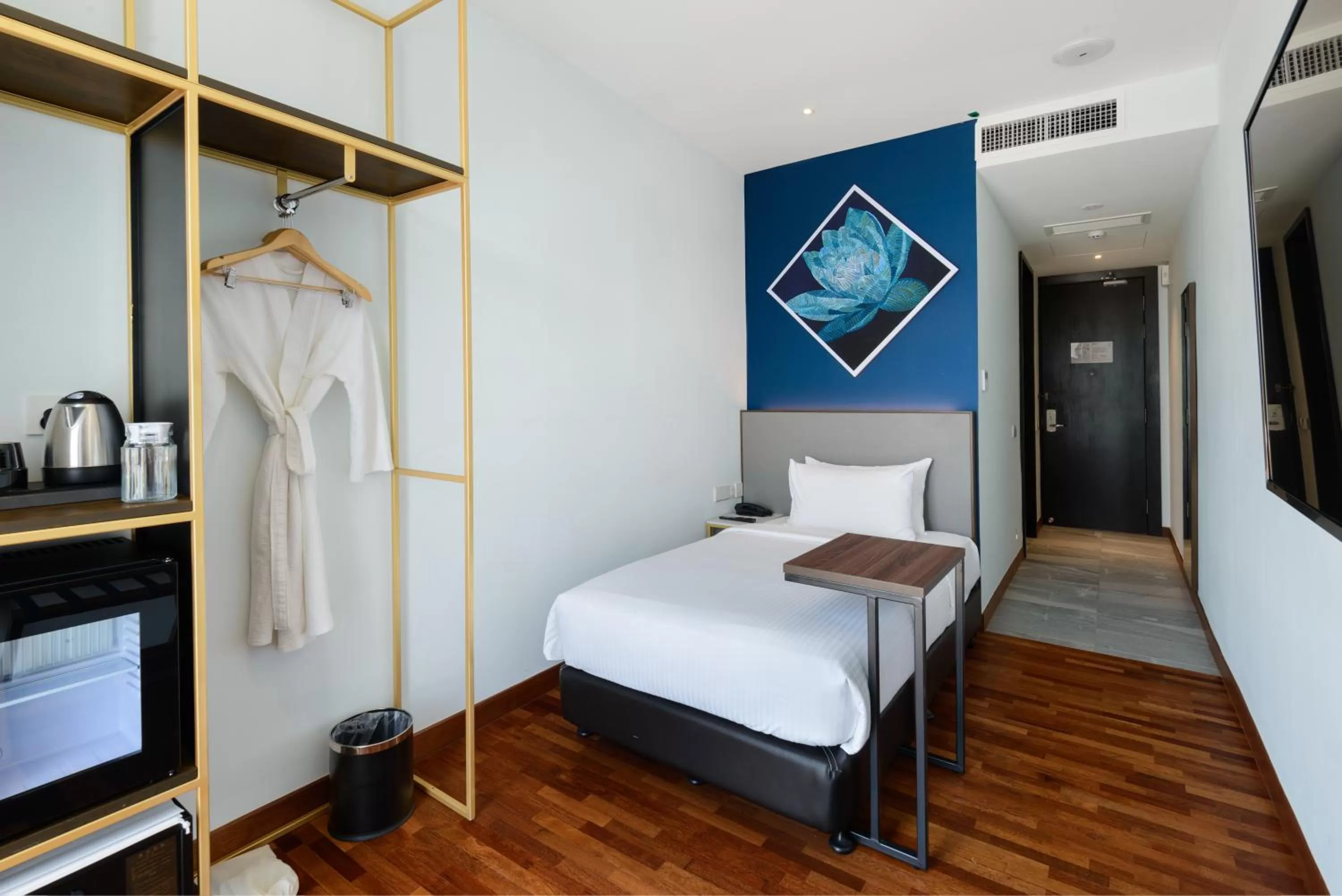 TV and multimedia, Bed in SAVV HOTEL